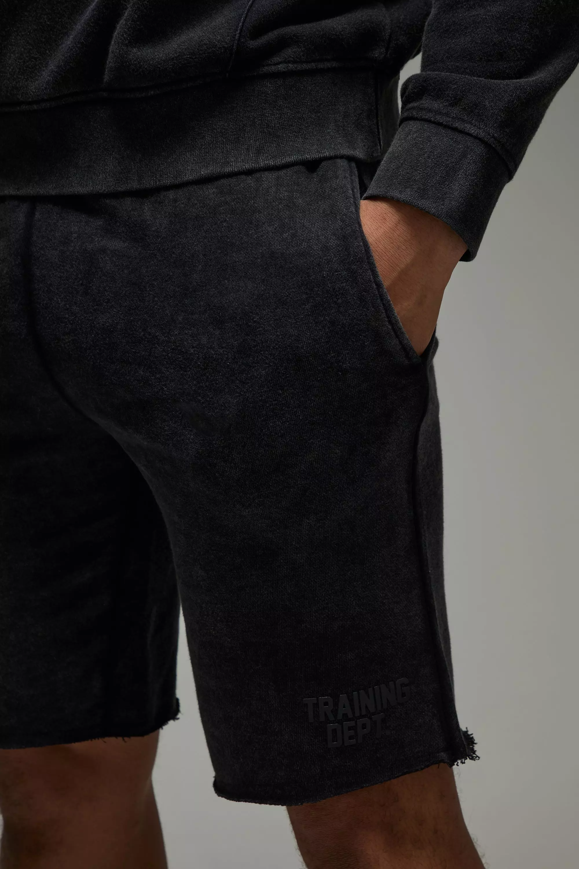 Black Man Active Training Dept Washed 9inch Short alternative image