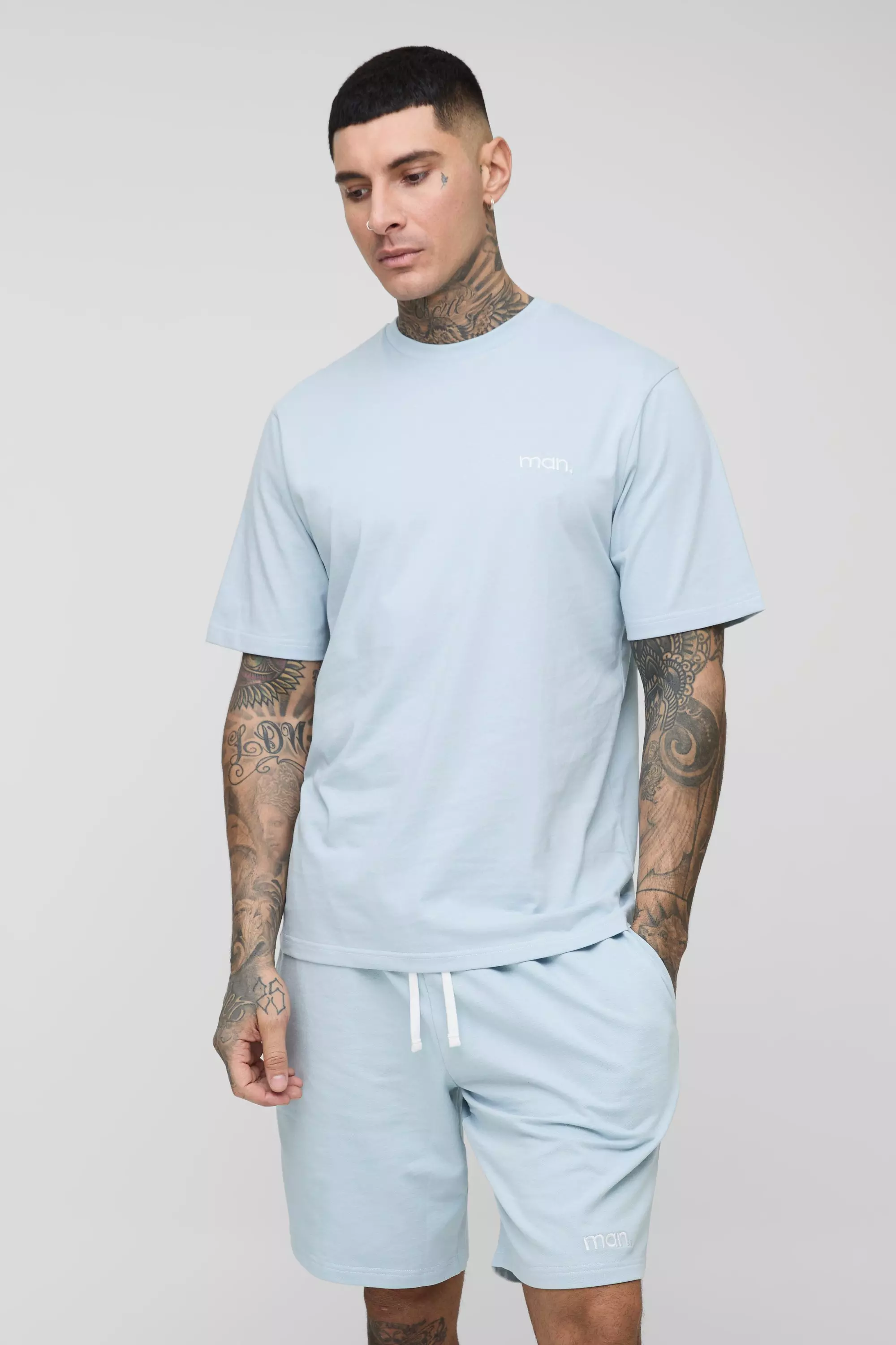Tall T-Shirt & Shorts mit Man Stickerei, Light blue alternatives Bild