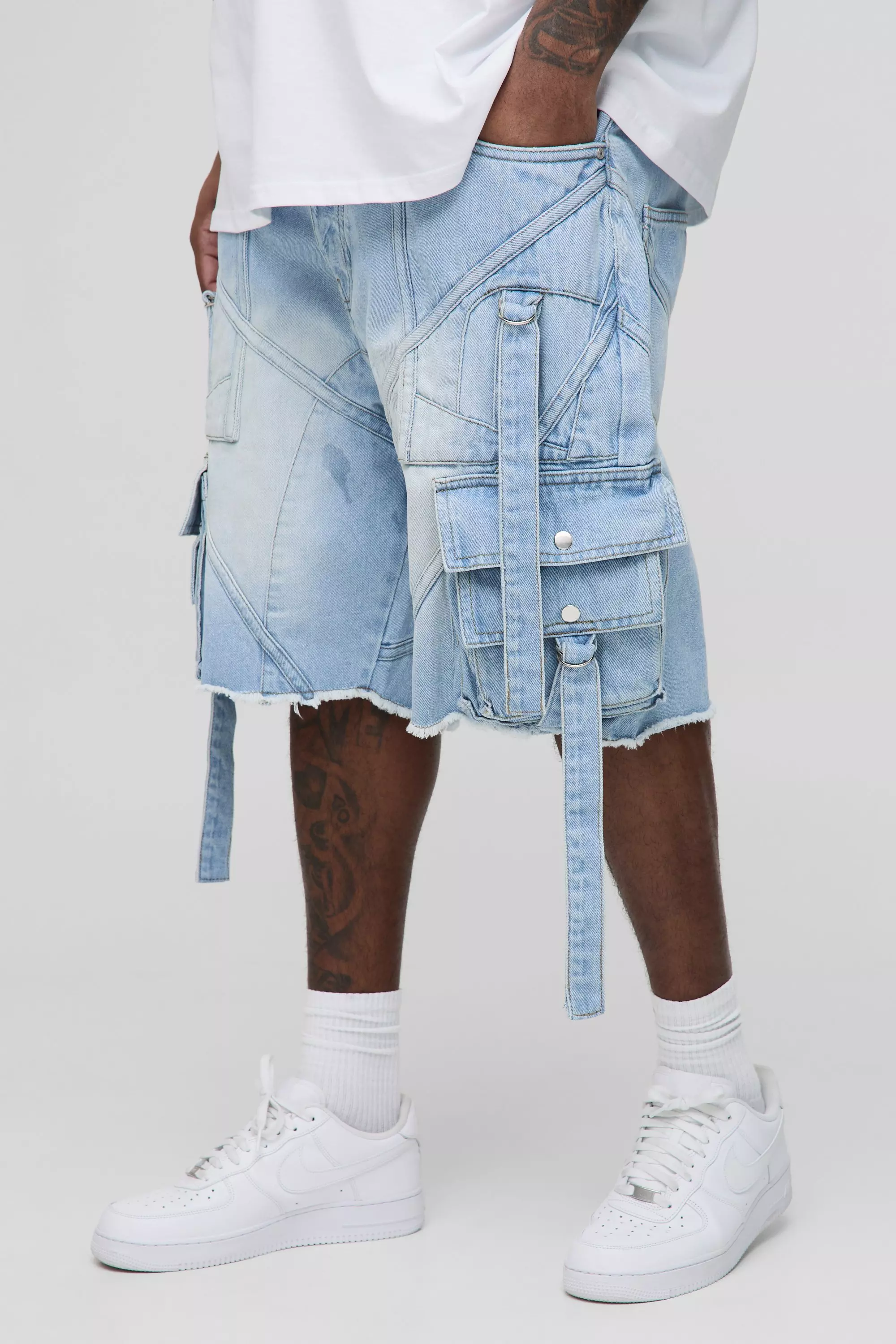 Light wash Plus Strappy Cargo Relaxed Fit Denim Shorts alternative image