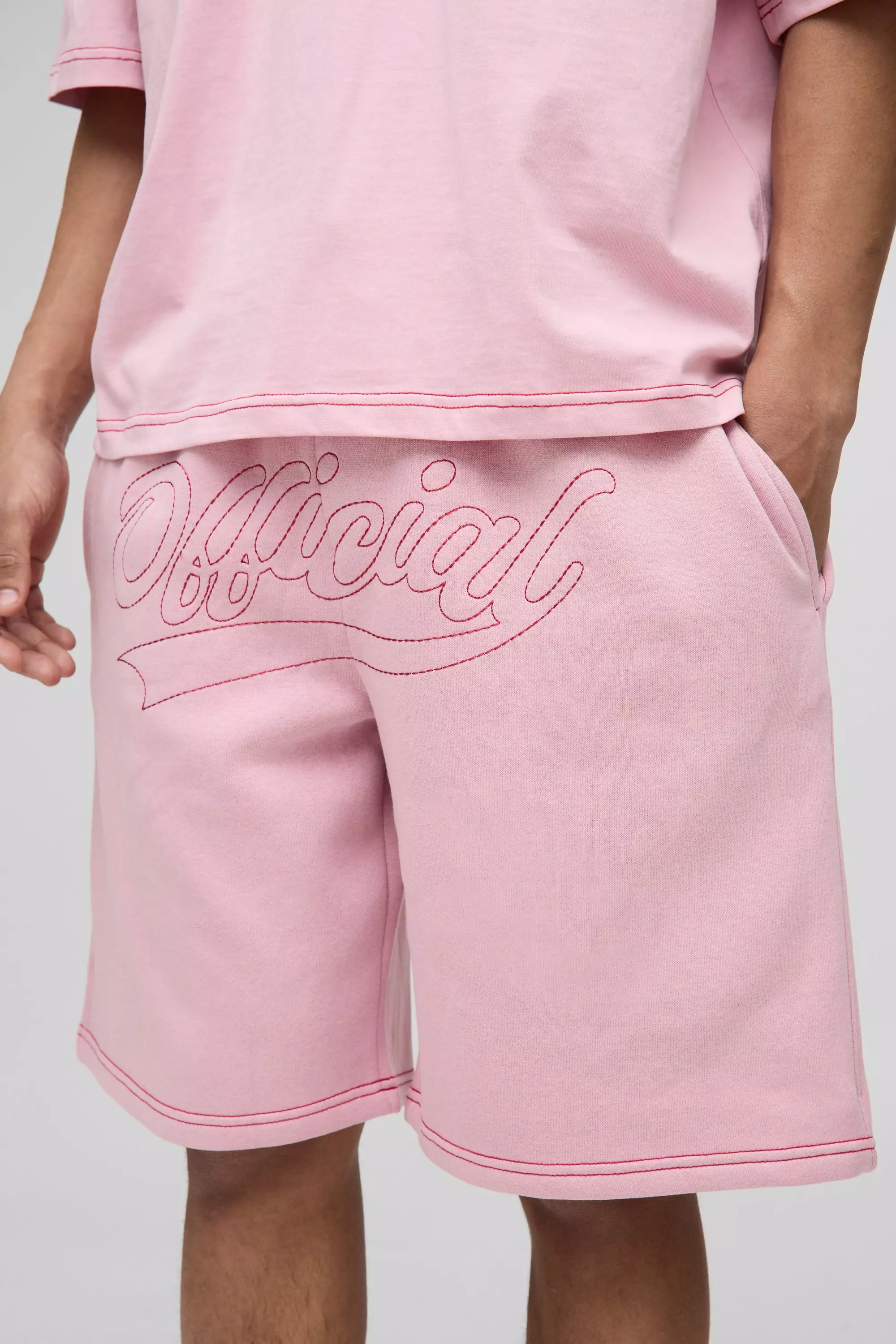 Oversize Official Shorts mit Kontrast-Naht, Pink alternatives Bild