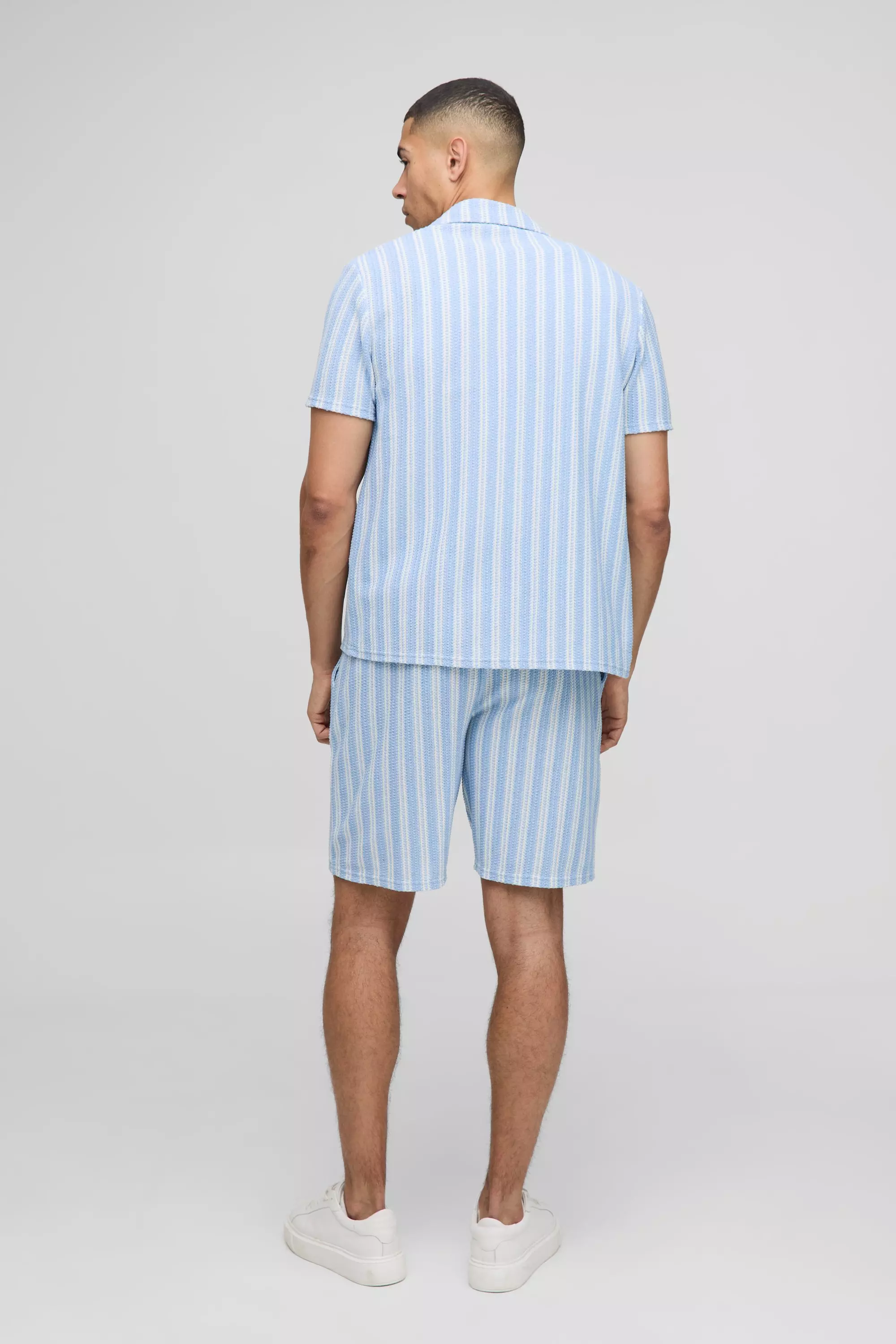 Ensemble texturé avec chemise rayée et short, Ecru autre image