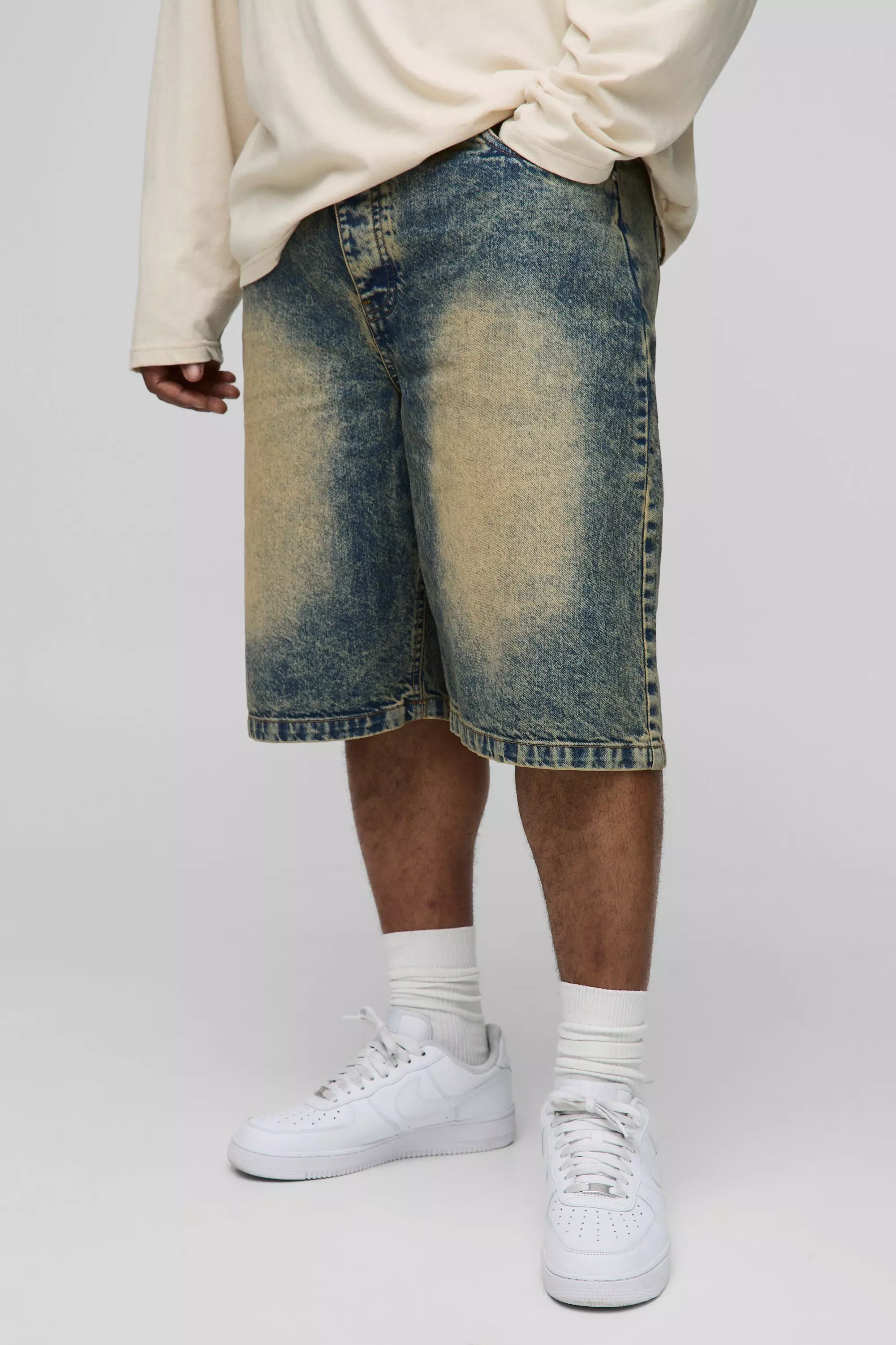 Green Plus Relaxed Fit Extreme Tinted Wash Jorts alternative image