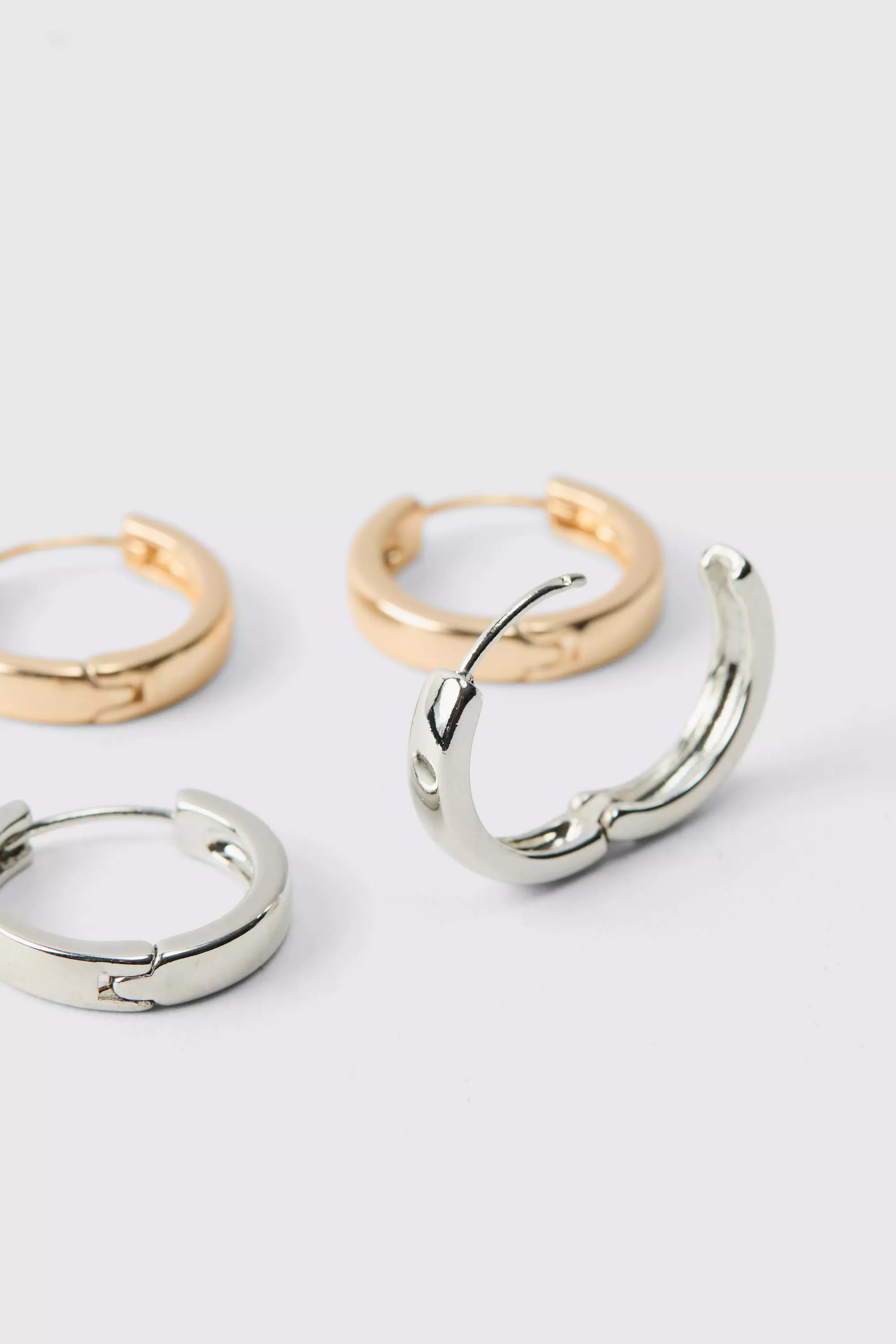 Gold and Silver Hoop Earing 2 Pack alternative image