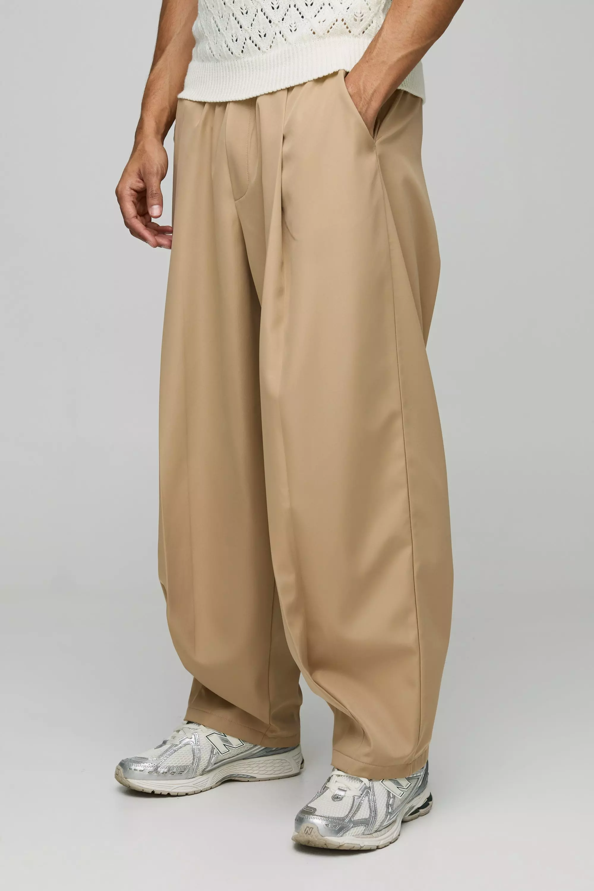 Elasticated Waist Balloon Fit Pleated Front Pants | boohooMAN USA