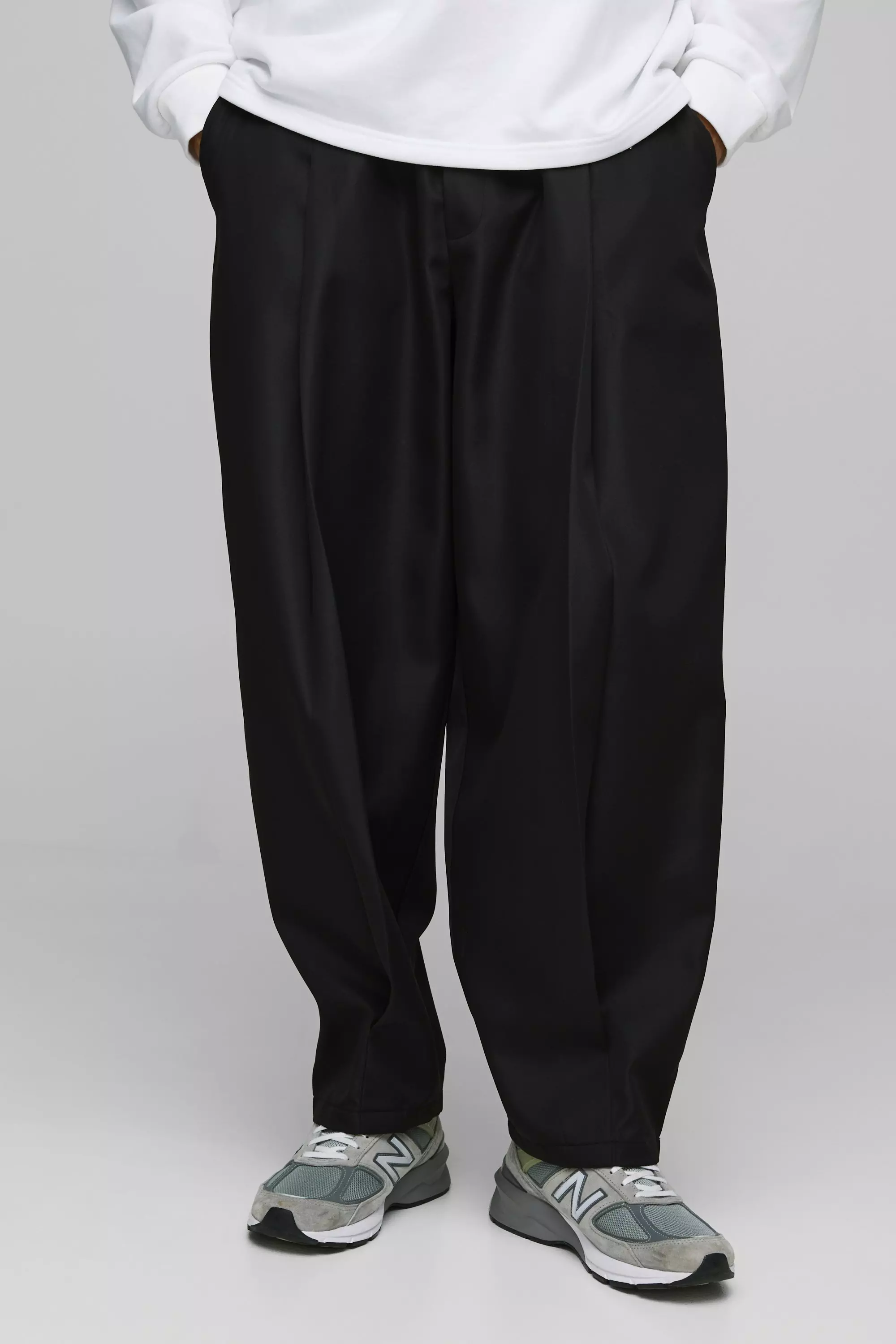 Elasticated Waist Balloon Fit Pleated Front Pants | boohooMAN USA