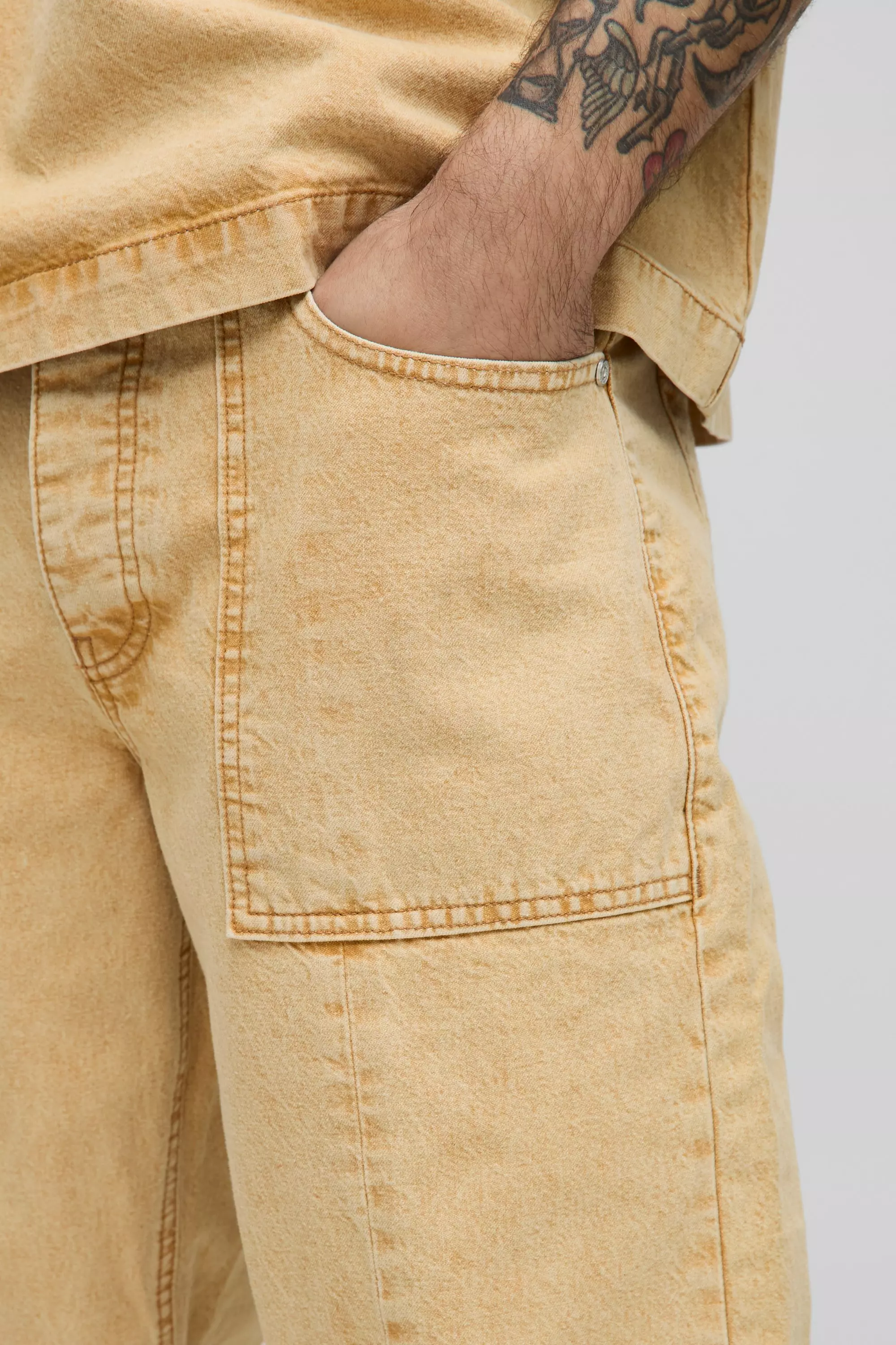 Relaxed Fit Tinted Panelled Jeans | boohooMAN USA
