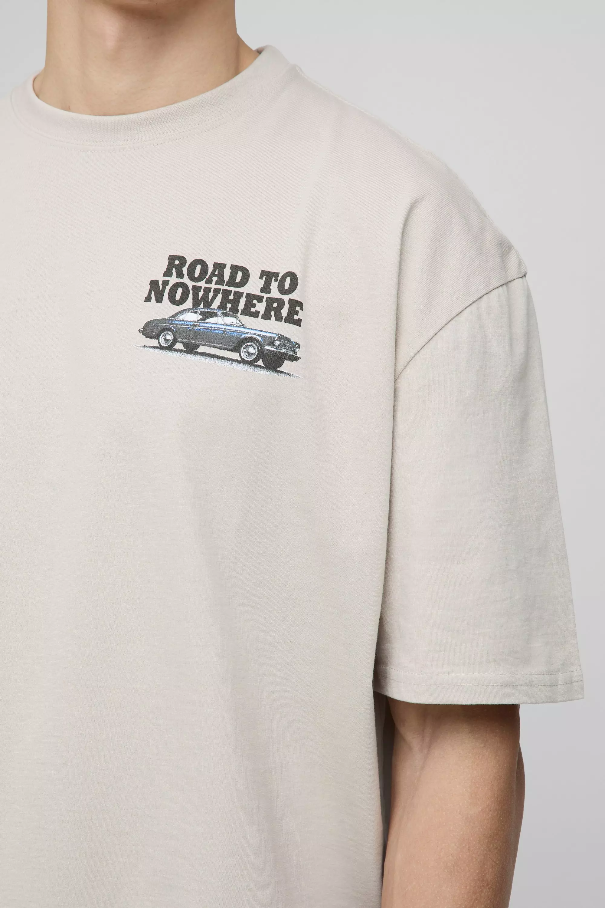 Stone Tall Car Graphic Oversized T-Shirt alternative image