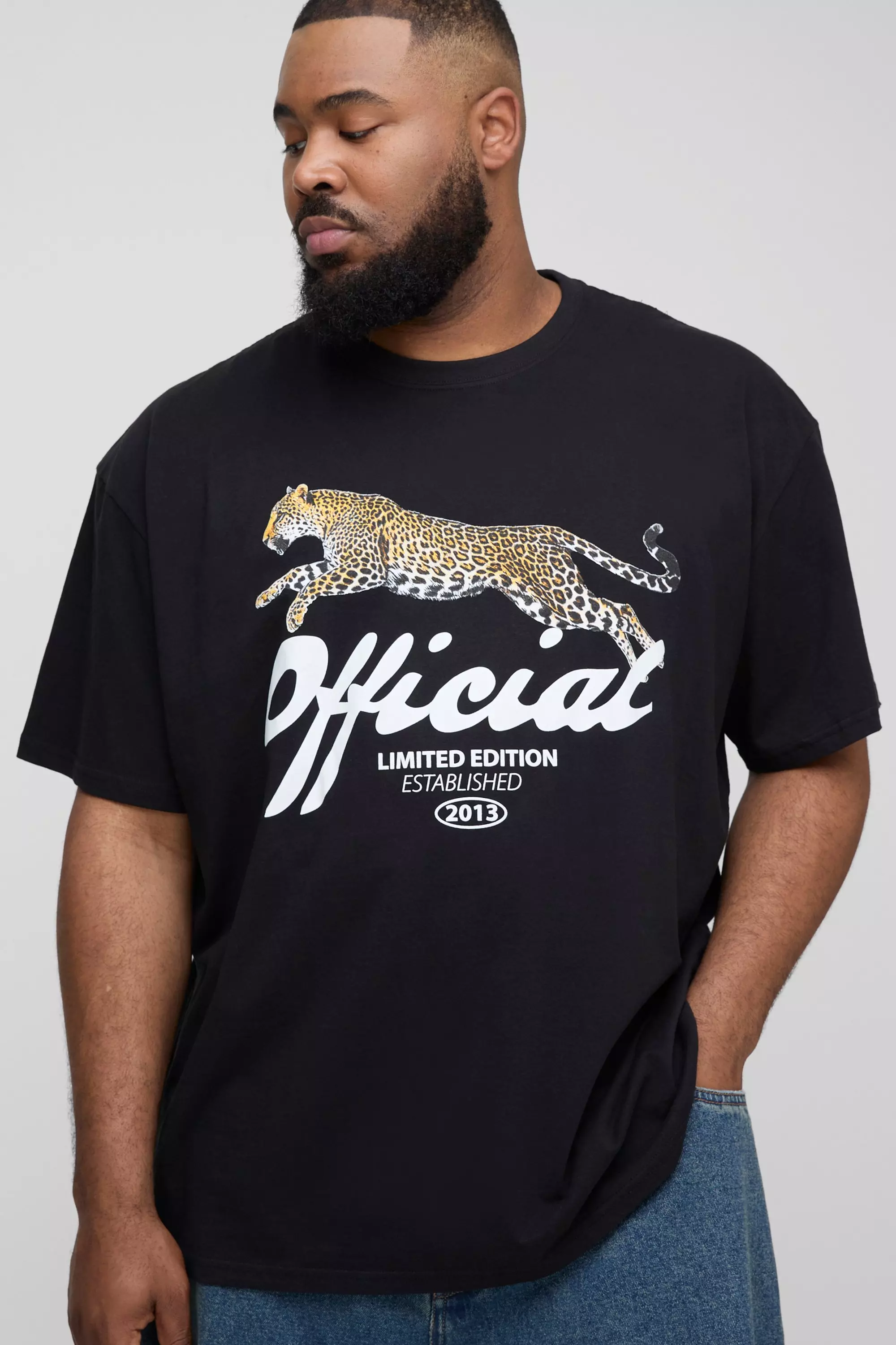 Black Plus Official Leopard Graphic Oversized T-Shirt alternative image