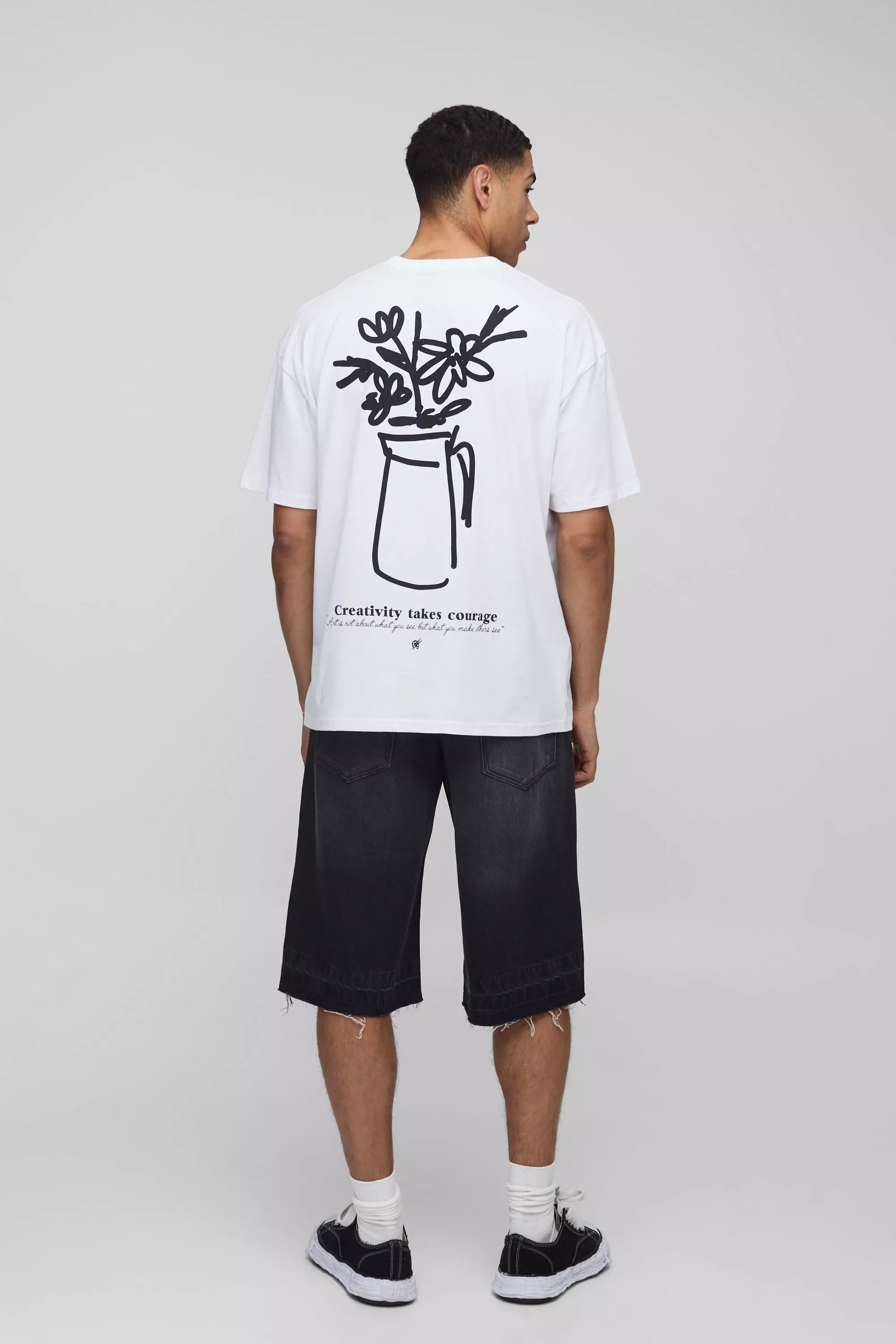 Oversized Line Drawn Floral Vase Print T-Shirt | boohooMAN USA