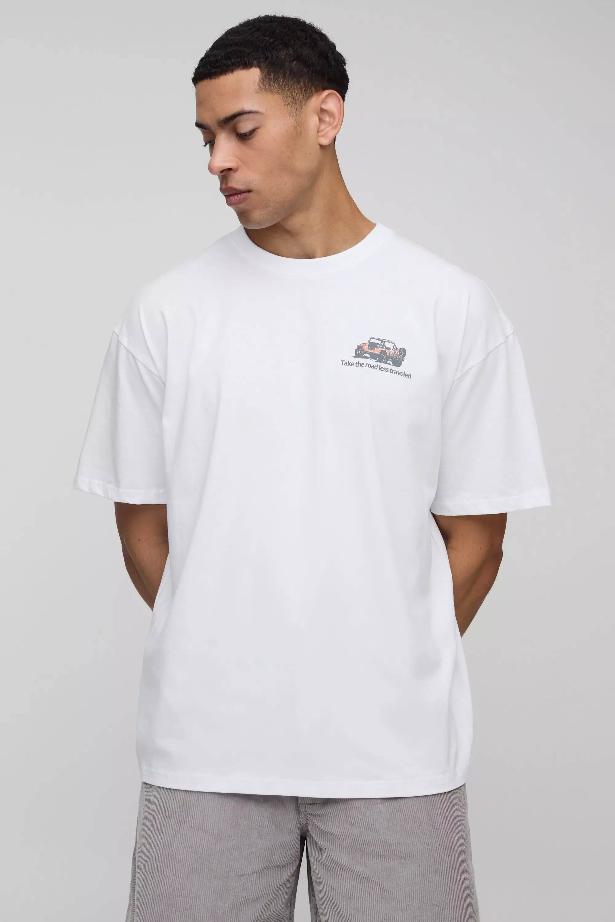 White Oversized Jeep Landschap T-Shirt alternatieve afbeelding
