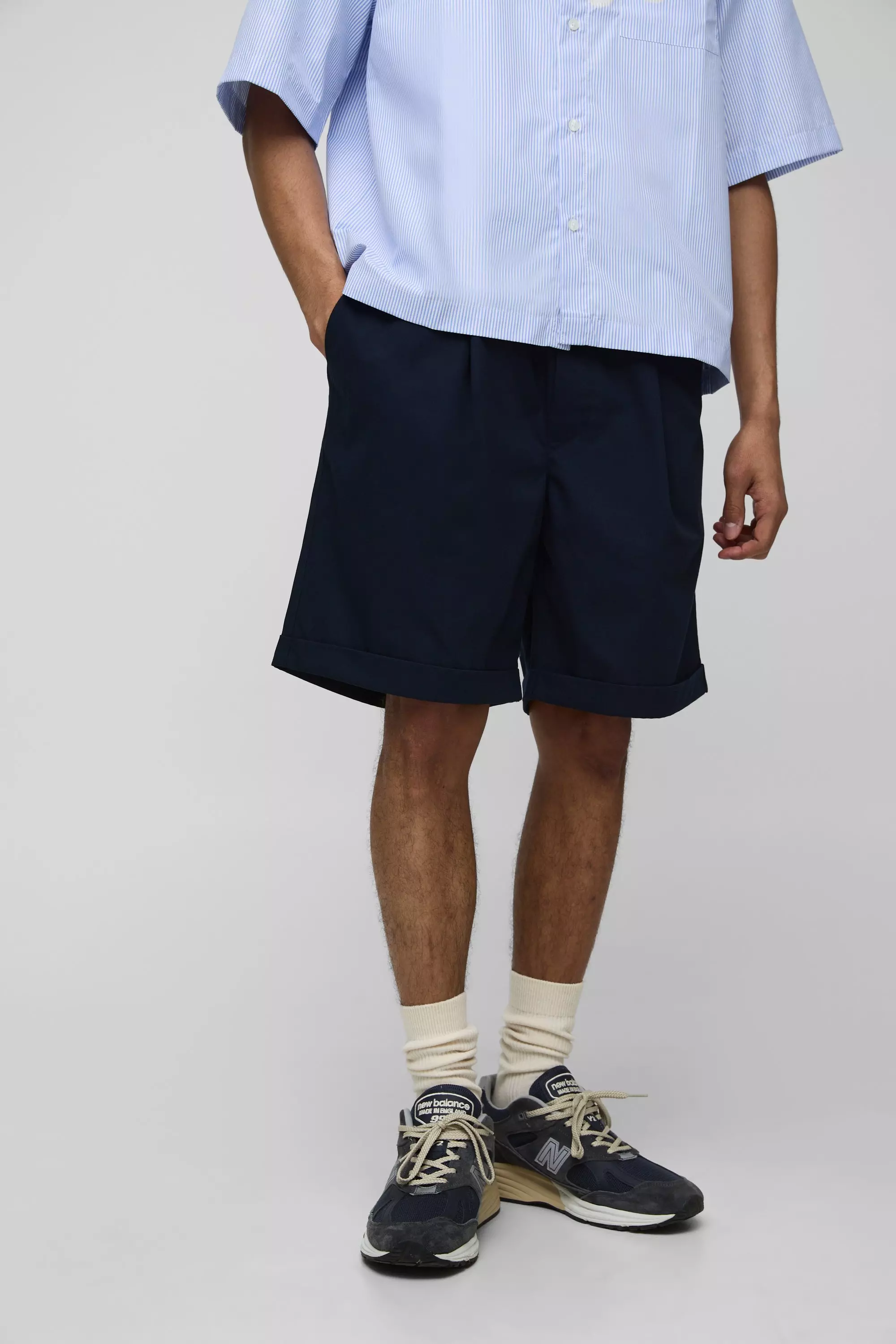 Navy Baggy Fit Pleated Front Shorts alternative image