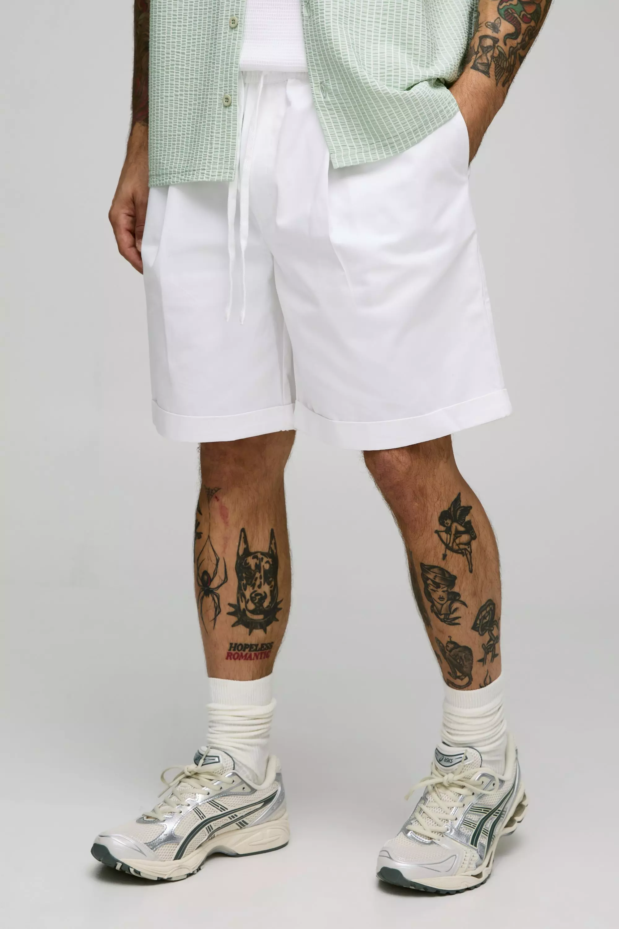 Baggy Fit Pleated Front Shorts White