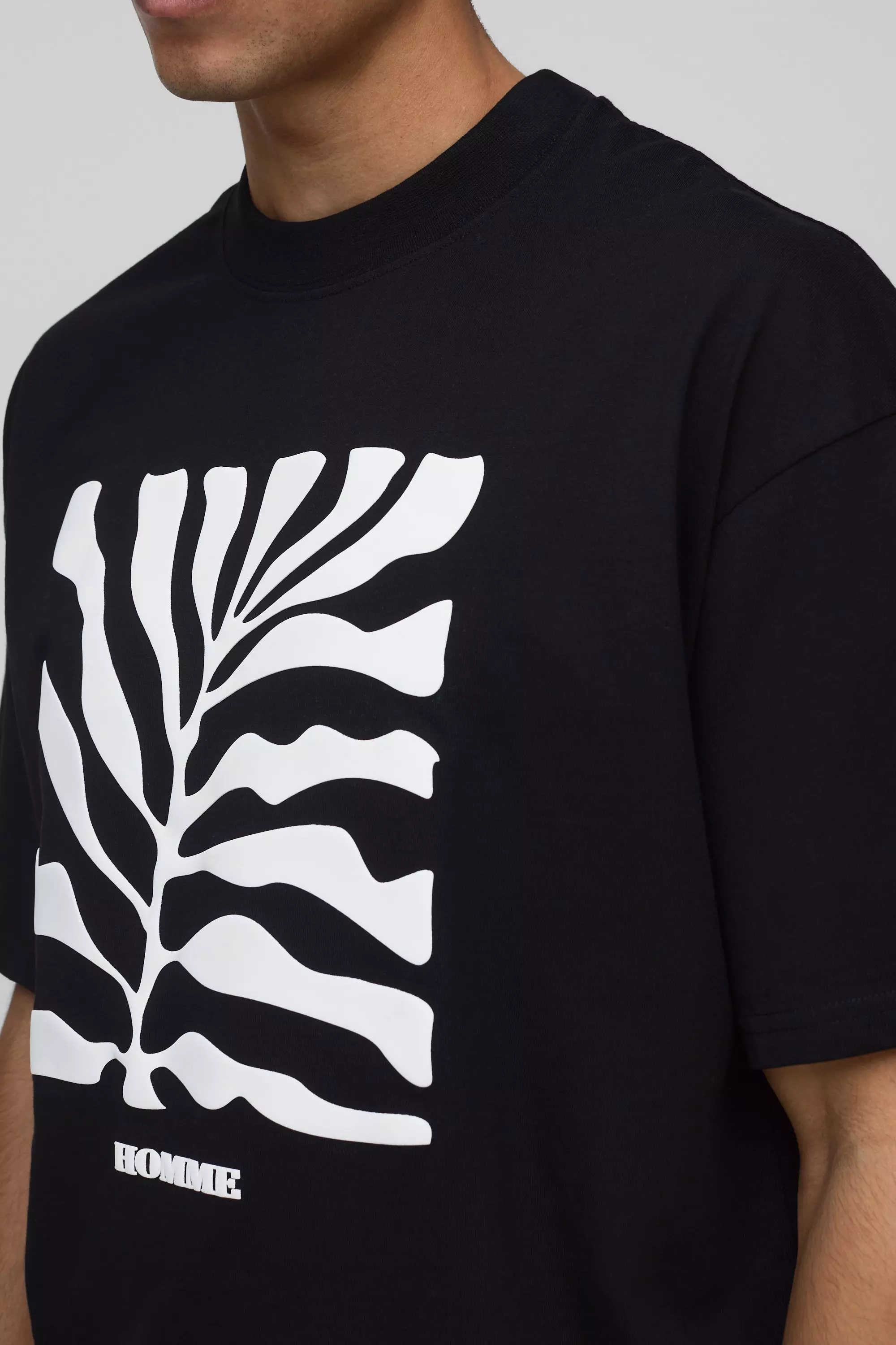 Kastiges Oversize T-Shirt mit Blätter-Print, Black alternatives Bild