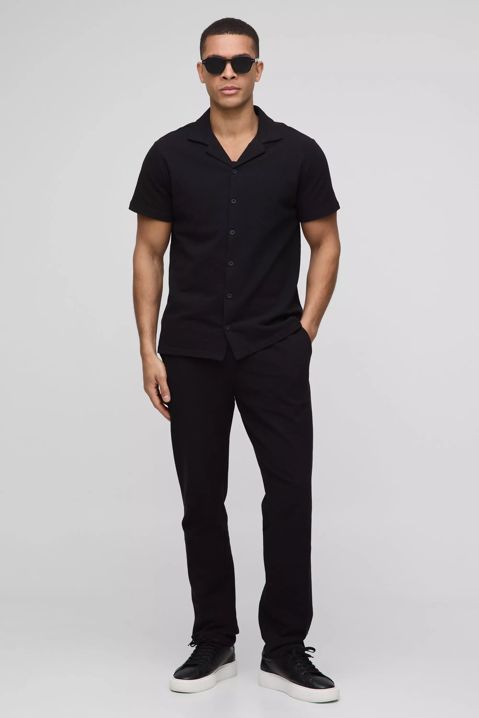 Kurzärmliges Pique-Hemd & schmale Hose, Black alternatives Bild