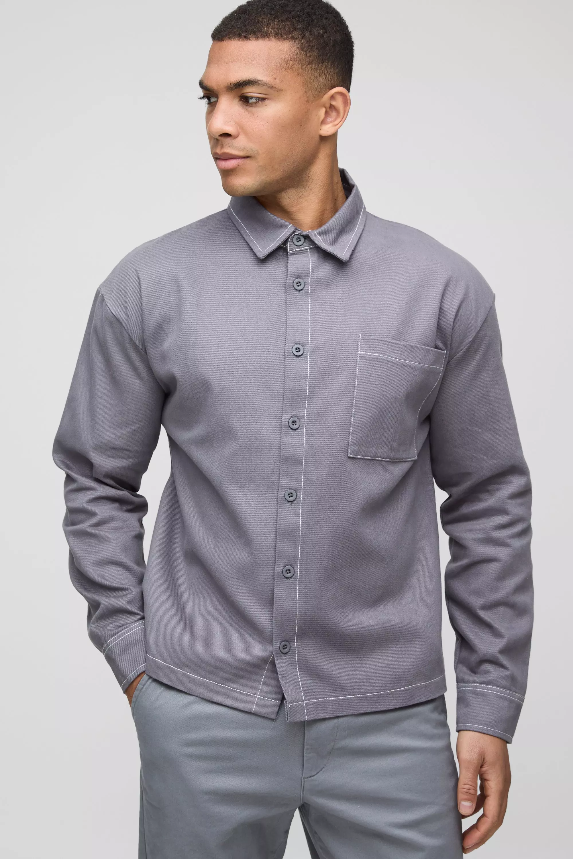 Twill-Overshirt mit Kontrast-Naht, Charcoal alternatives Bild