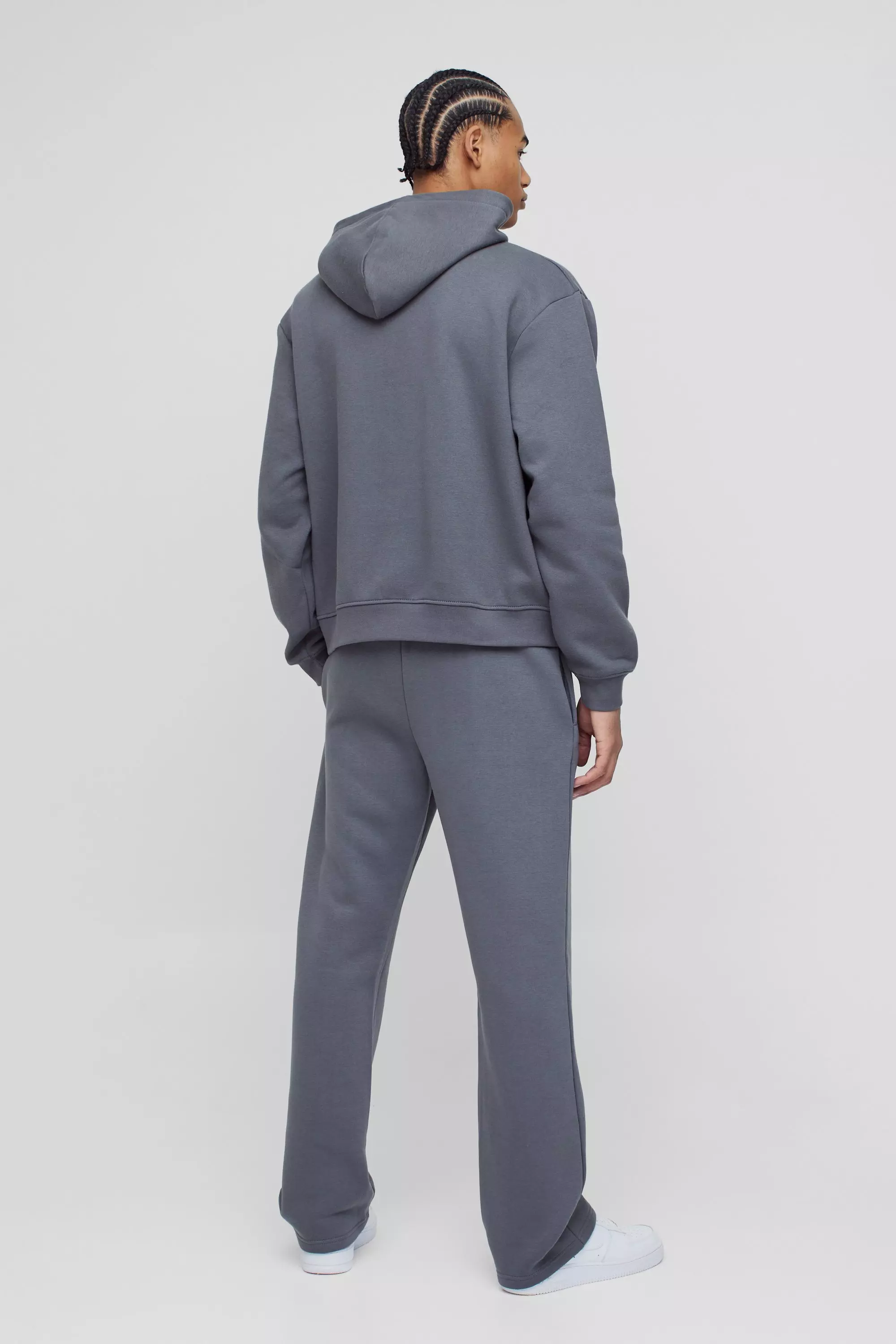330GSM Relaxed Fit BM Signature Sweatpants | boohooMAN USA