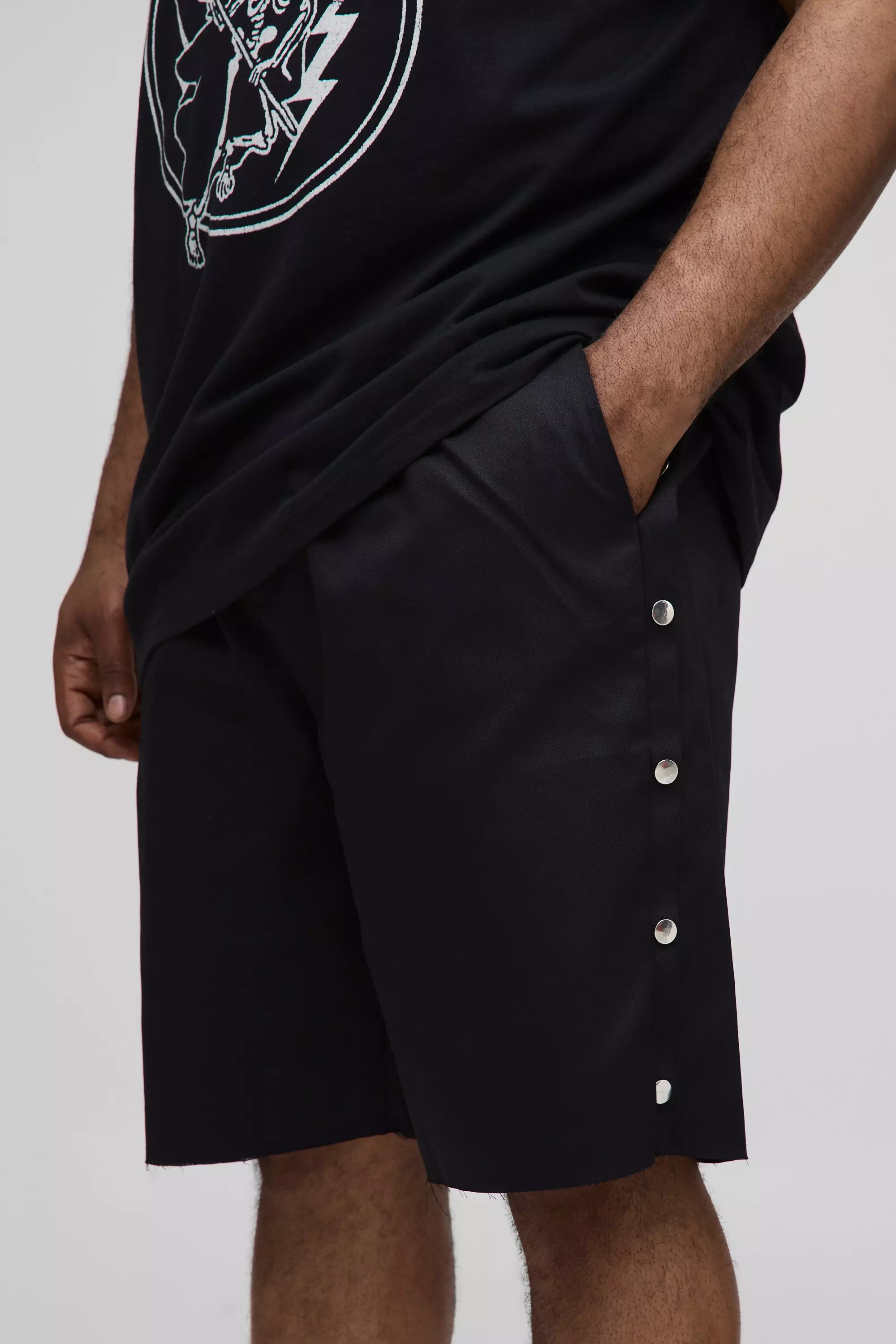 Plus Relaxed Fit Elasticated Carpenter Shorts | boohooMAN USA