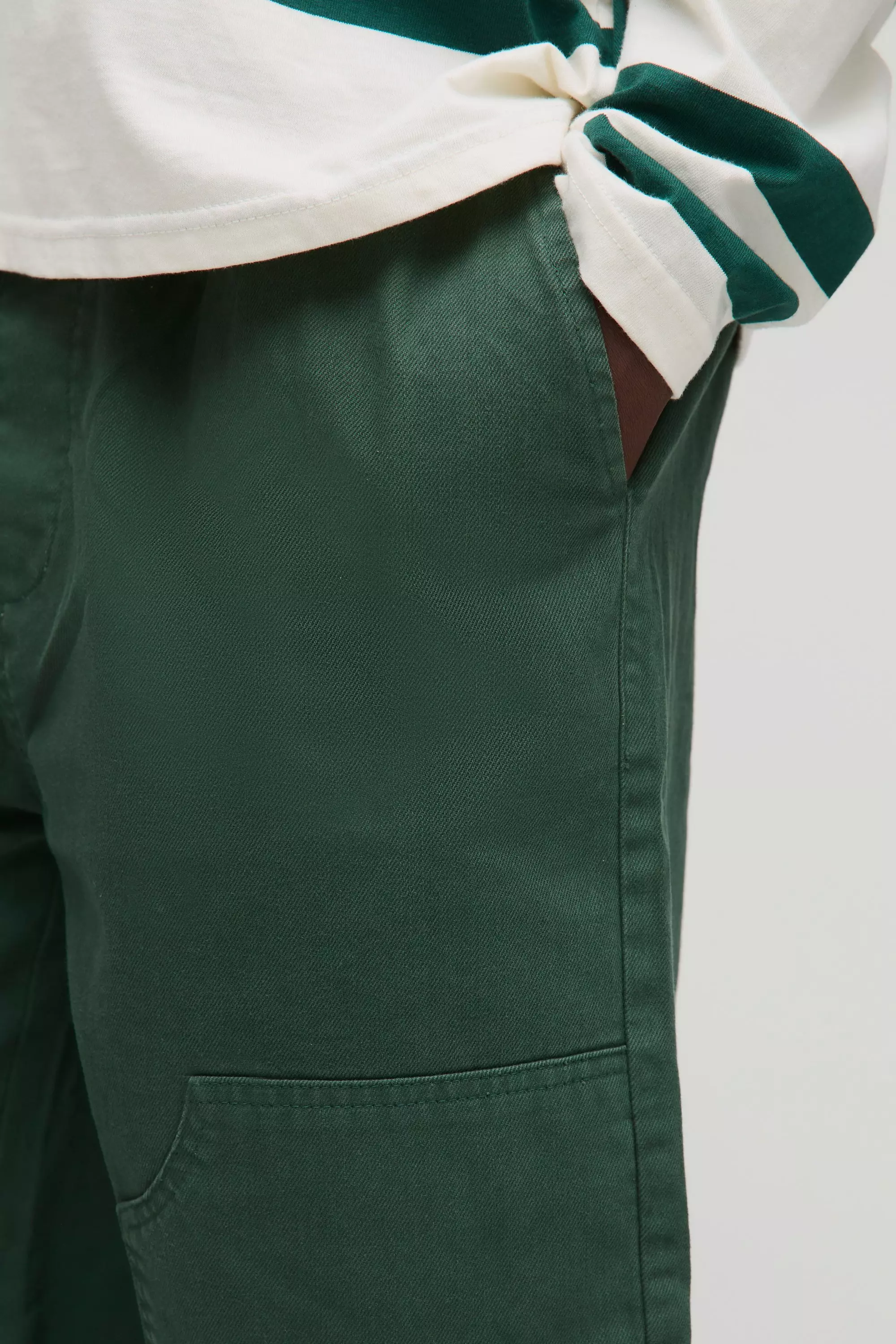 Elasticated Waist Relaxed Distressed Carpenter Shorts | boohooMAN USA