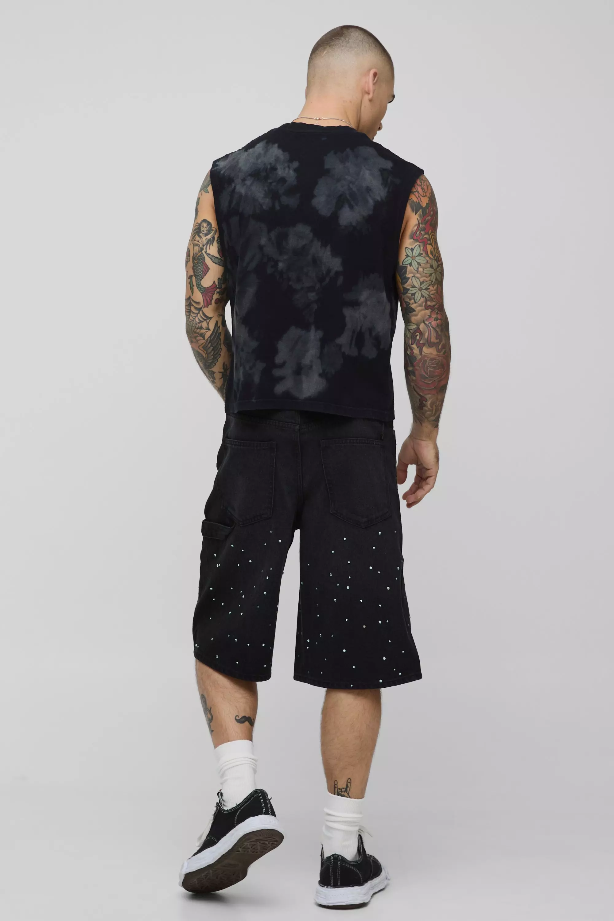 ◆boohoo◆ ボックス ウォッシュ・ダメージ加工 タンクトップ ◇boohoo◇ ボックス ウォッシュ・ダメージ加工 タンクトップ