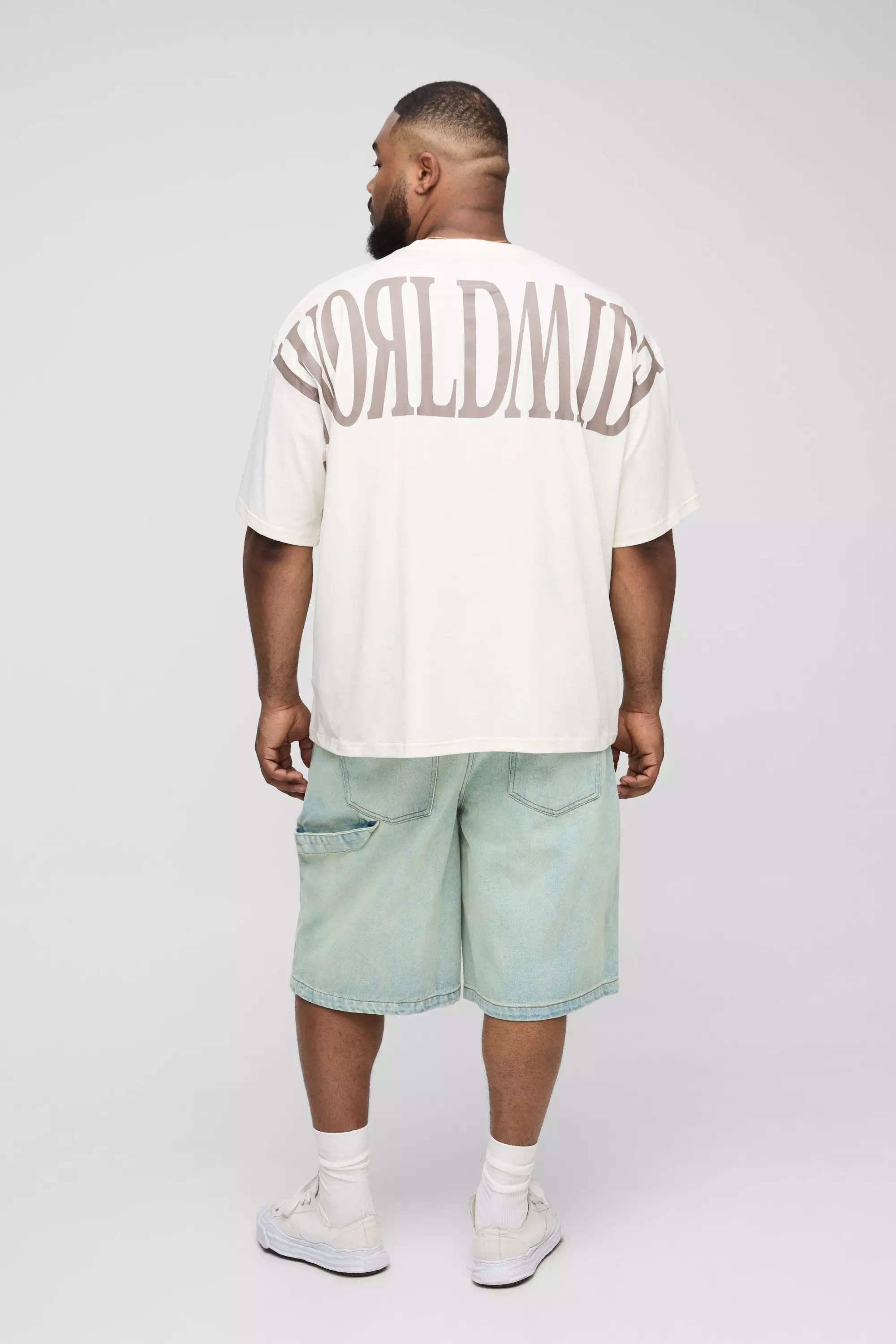 Plus Relaxed Fit Bleach Wash Distressed Carpenter Jorts | boohooMAN DE