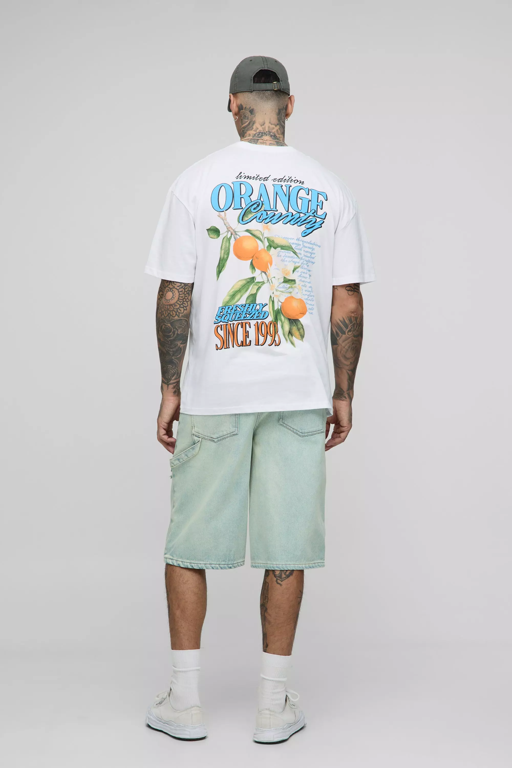 Tall Relaxed Fit Bleach Wash Distressed Carpenter Jorts | boohooMAN