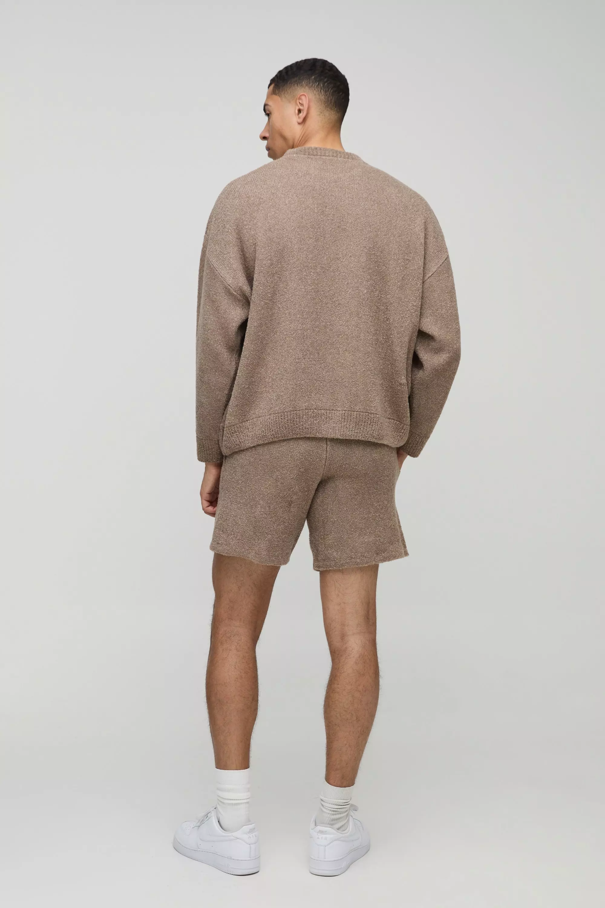 【boohoo】BOUCLE BMニットTシャツ＆ショーセット ニット boohoo(ブーフー) セットアップ(メンズ) - 海外通販のBUYMA