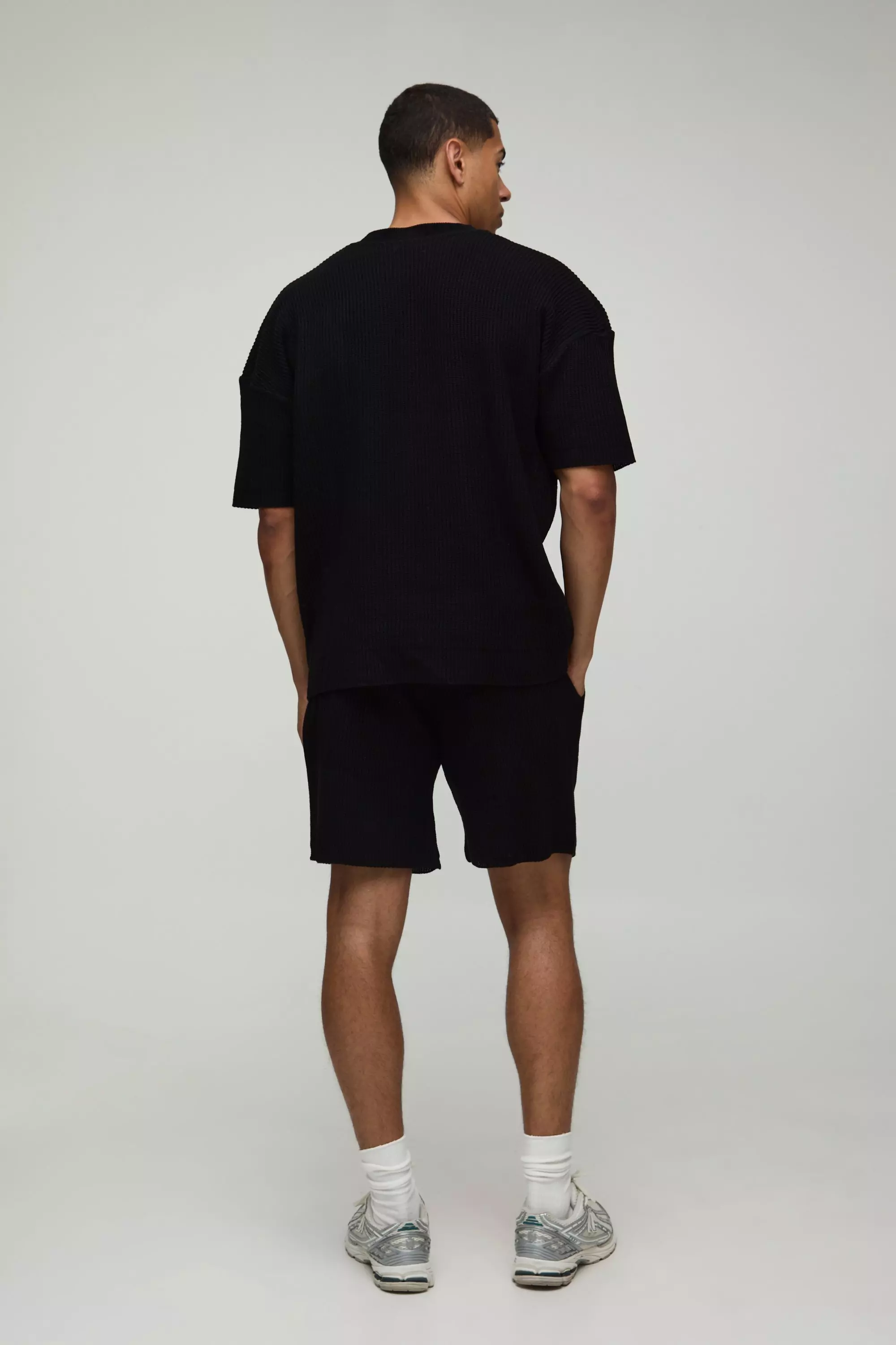 Black Boxy Fit Ribbed Knitted T-Shirt and Shorts Set alternative image