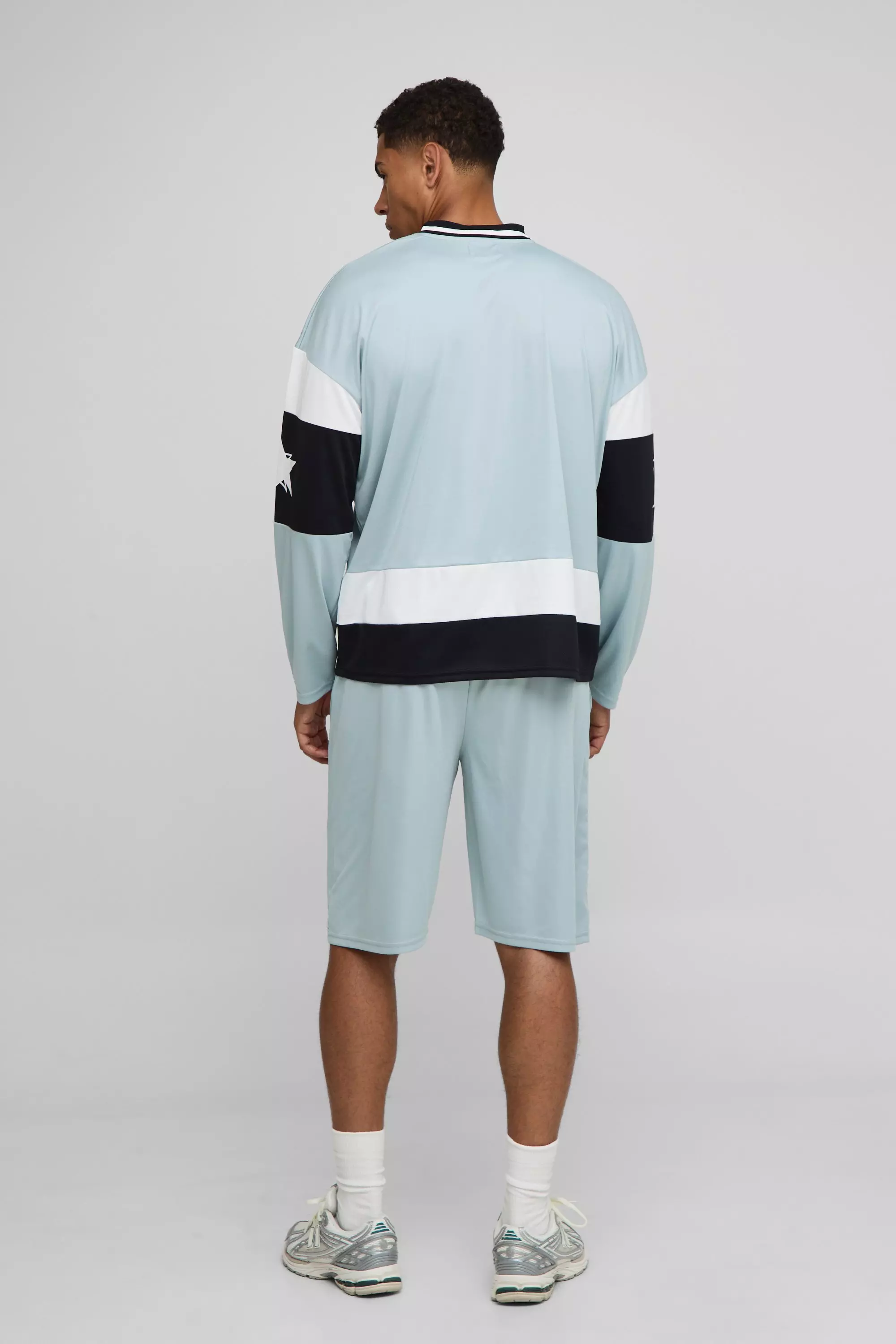 Oversized 13 Mesh Hockey Top | boohooMAN USA