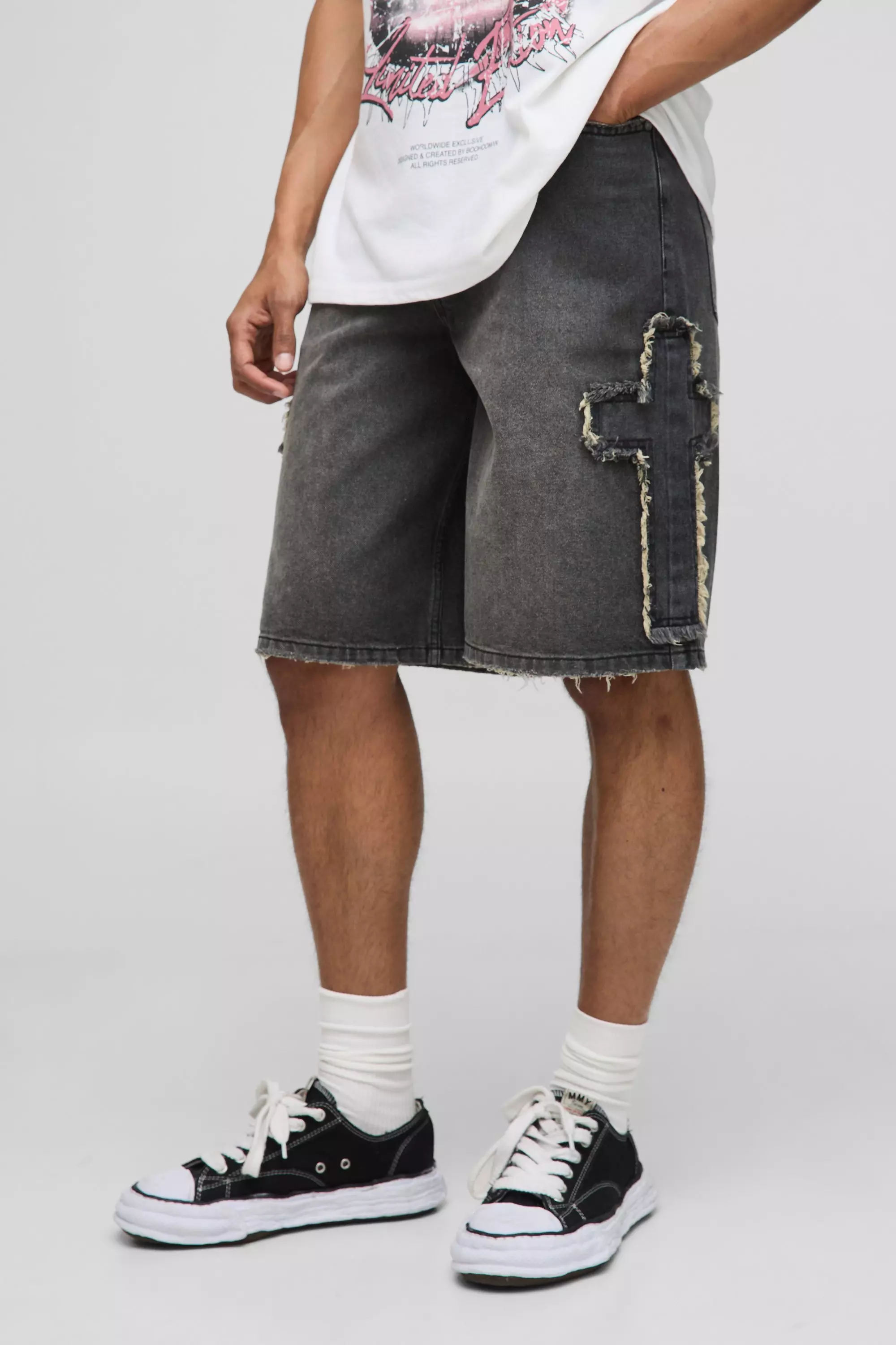 Regular Fit Cross Applique Washed Black Jorts | boohooMAN USA