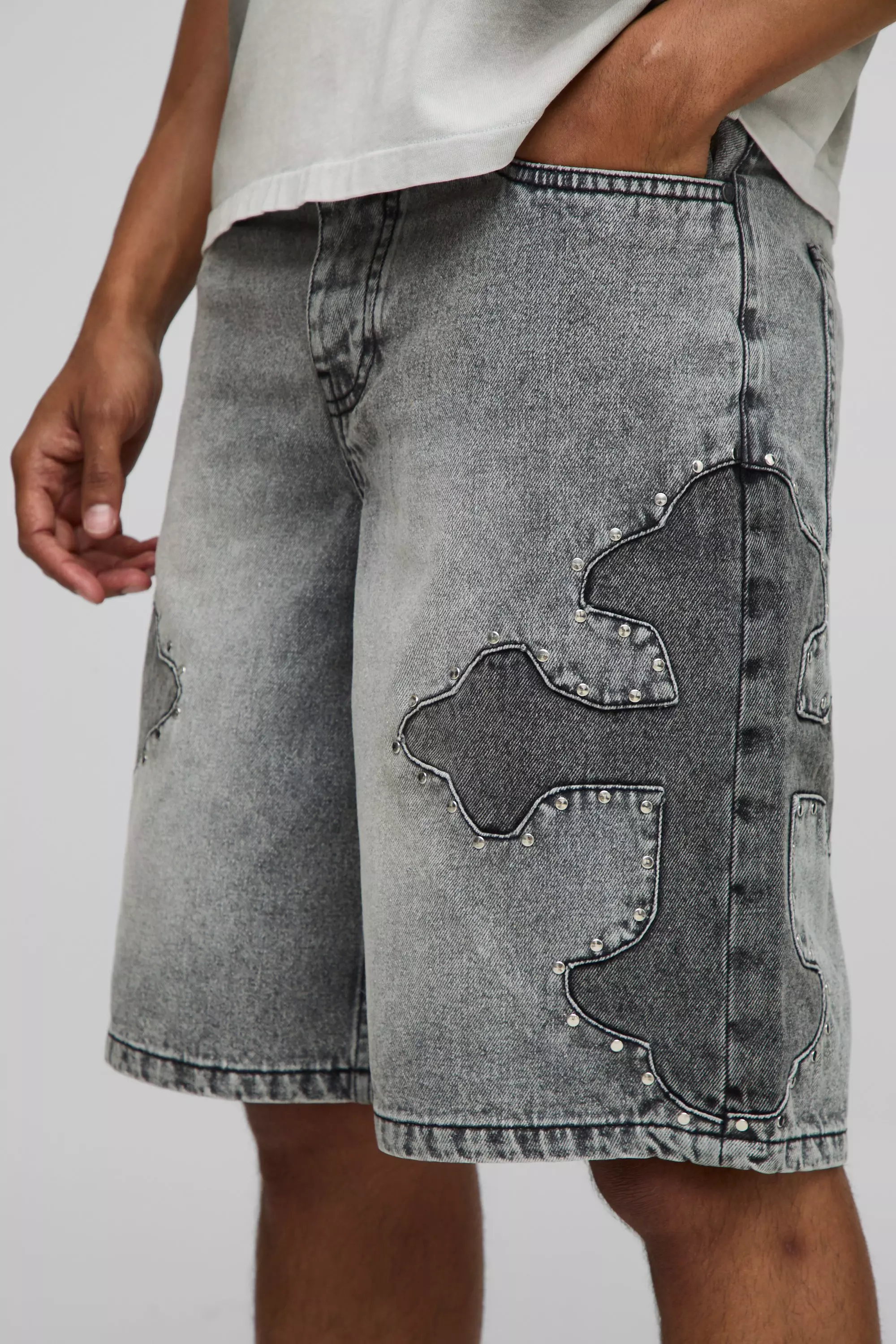 Regular Fit Studded Applique Cross Jorts | boohooMAN