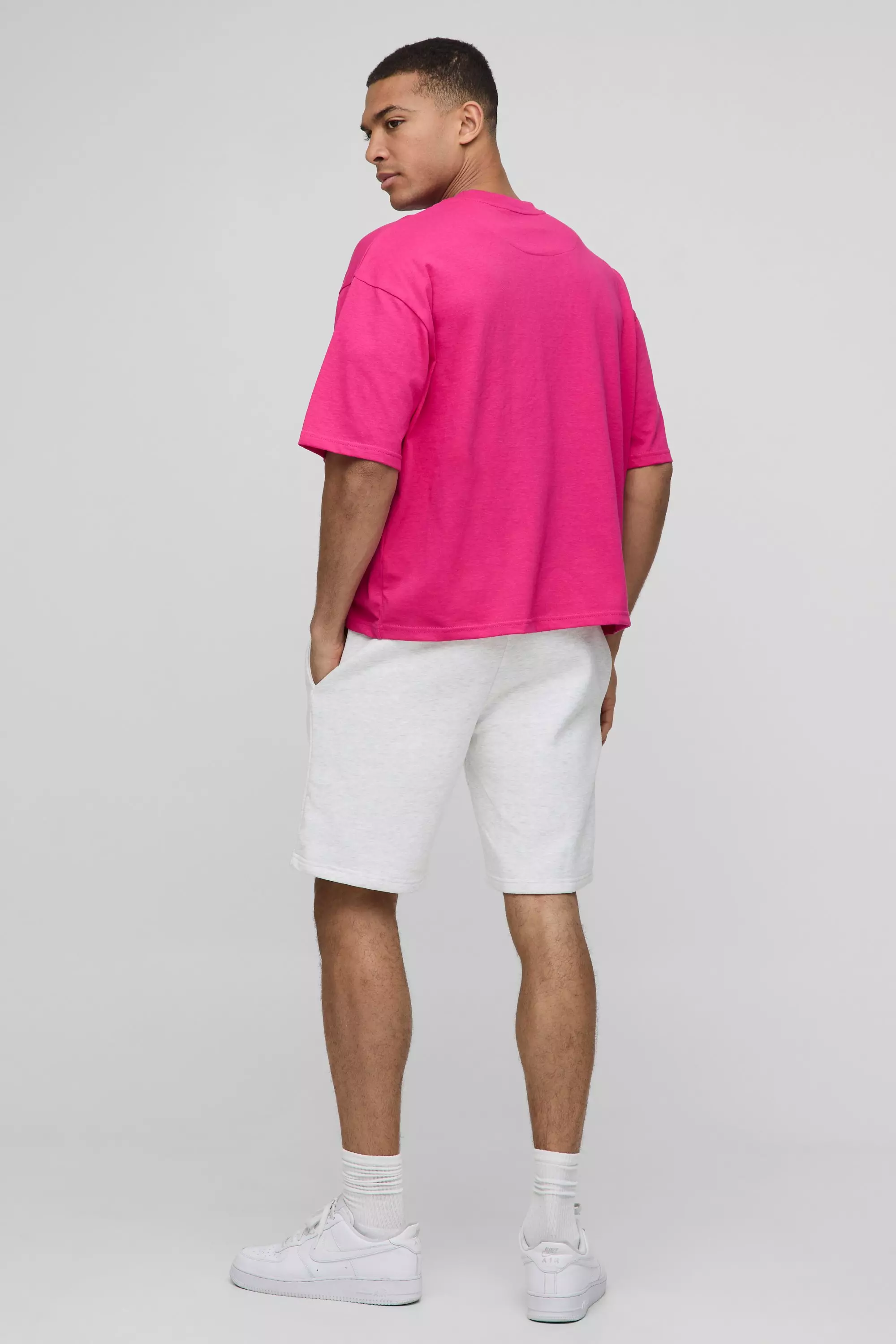 ◆ boohoo ◆ レギュラーパフォーマンス Tシャツ / pink Oversized Boxy MAN. Extended Neck T-shirt | boohooMAN USA
