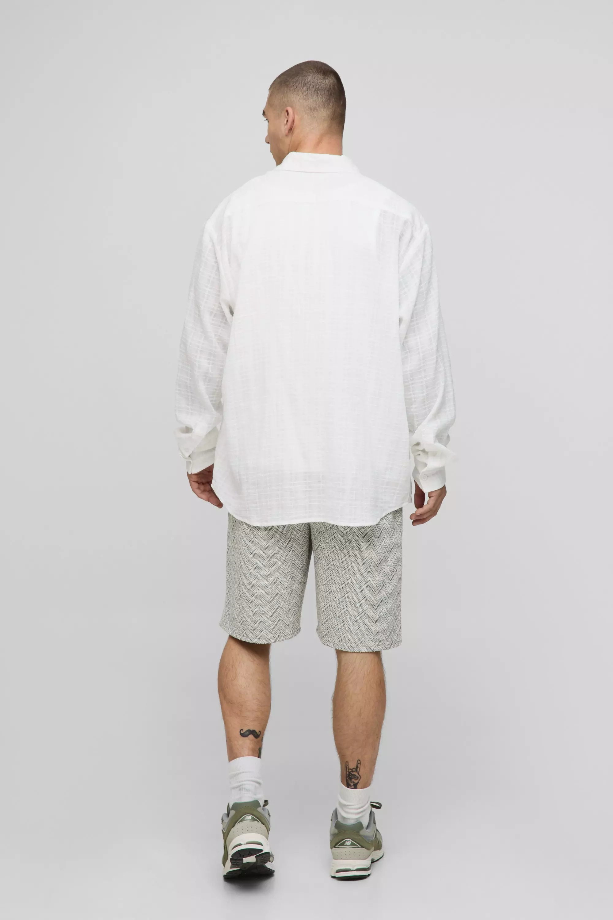 Elasticated Waist Straight Zig Zag Boucle Shorts | boohooMAN USA