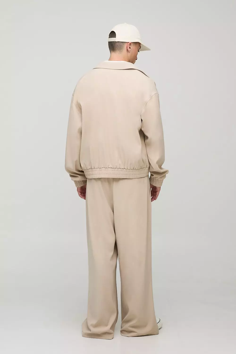 Pleated Front Wide Leg Trousers | boohooMAN USA