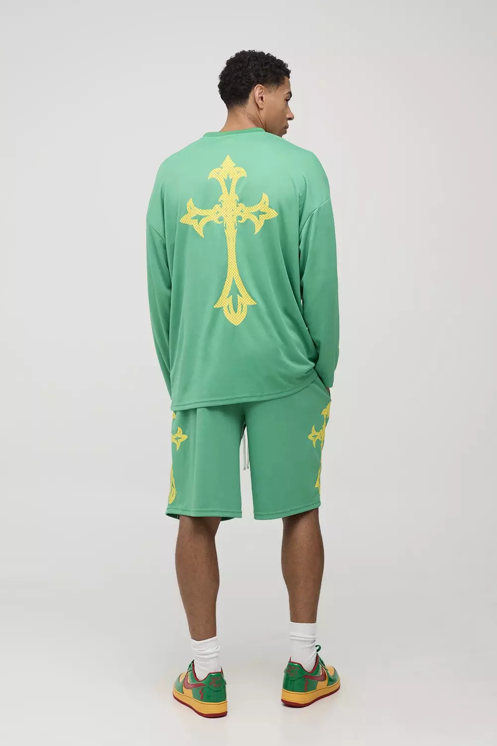 Oversized Official Long Sleeve Mesh Hockey Top & Short Set | boohooMAN UK