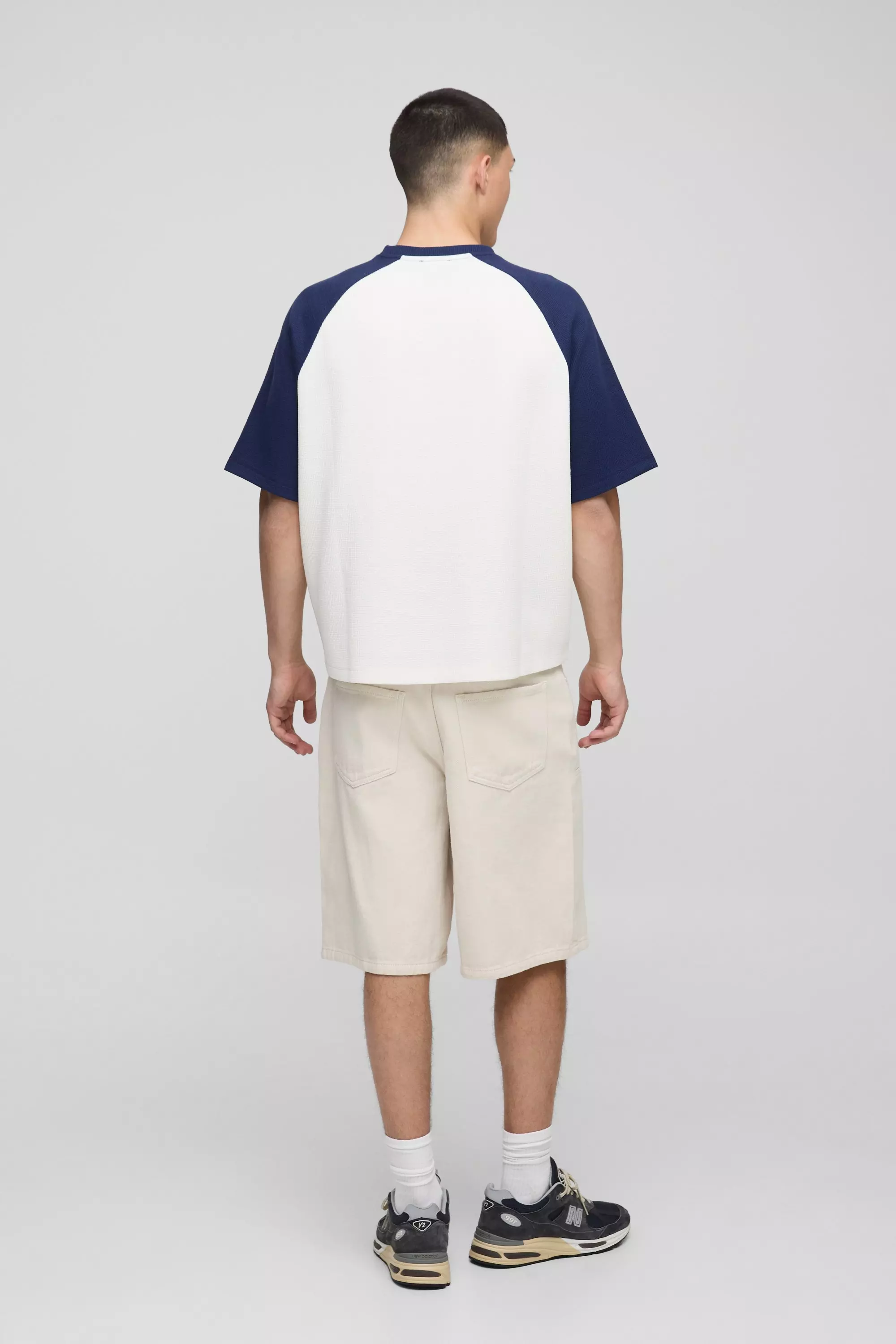 Oversized Boxy Heavyweight Waffle Raglan T-shirt | boohooMAN USA