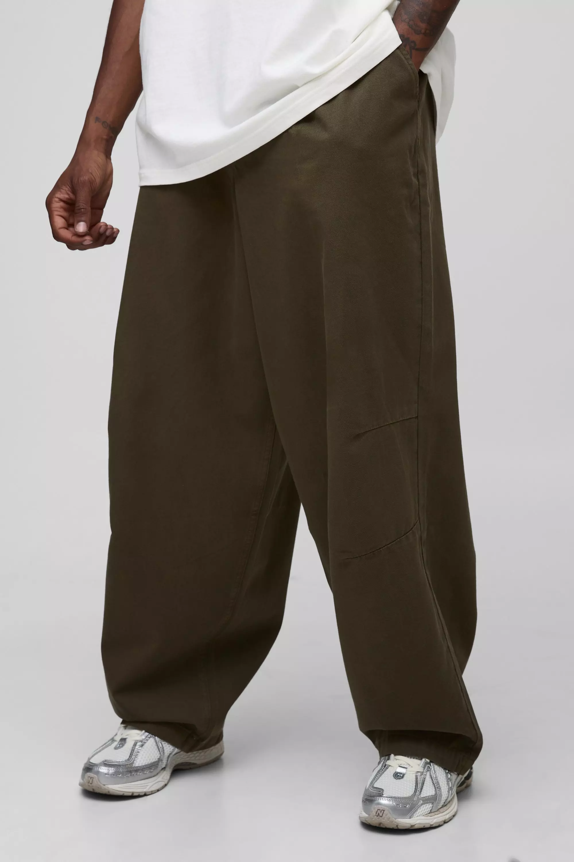 Tall Balloon Fit Pleat Front Washed Twill Trousers | boohooMAN USA