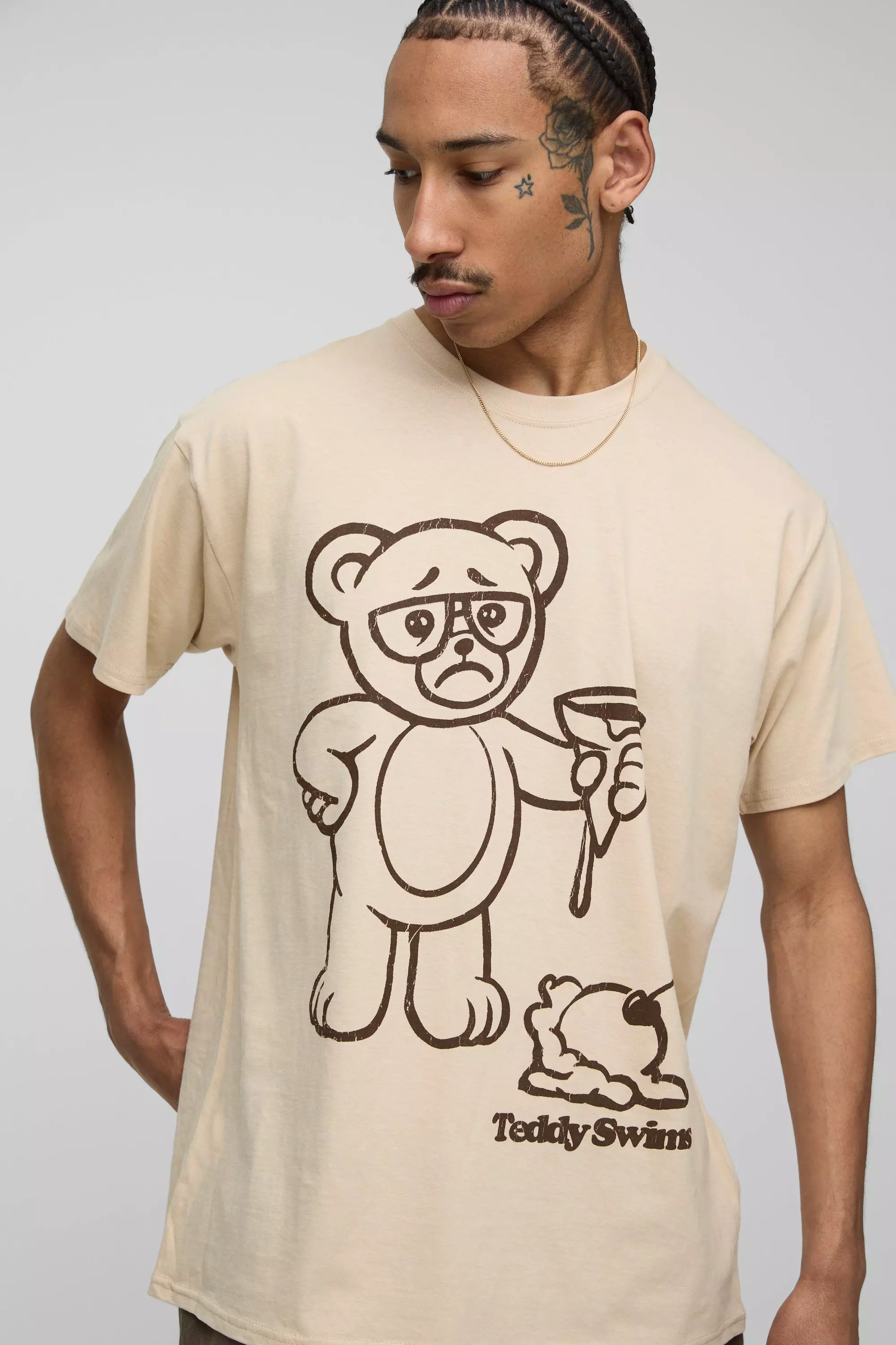 Oversize T-Shirt mit Teddy Badehose Print, Sand alternatives Bild