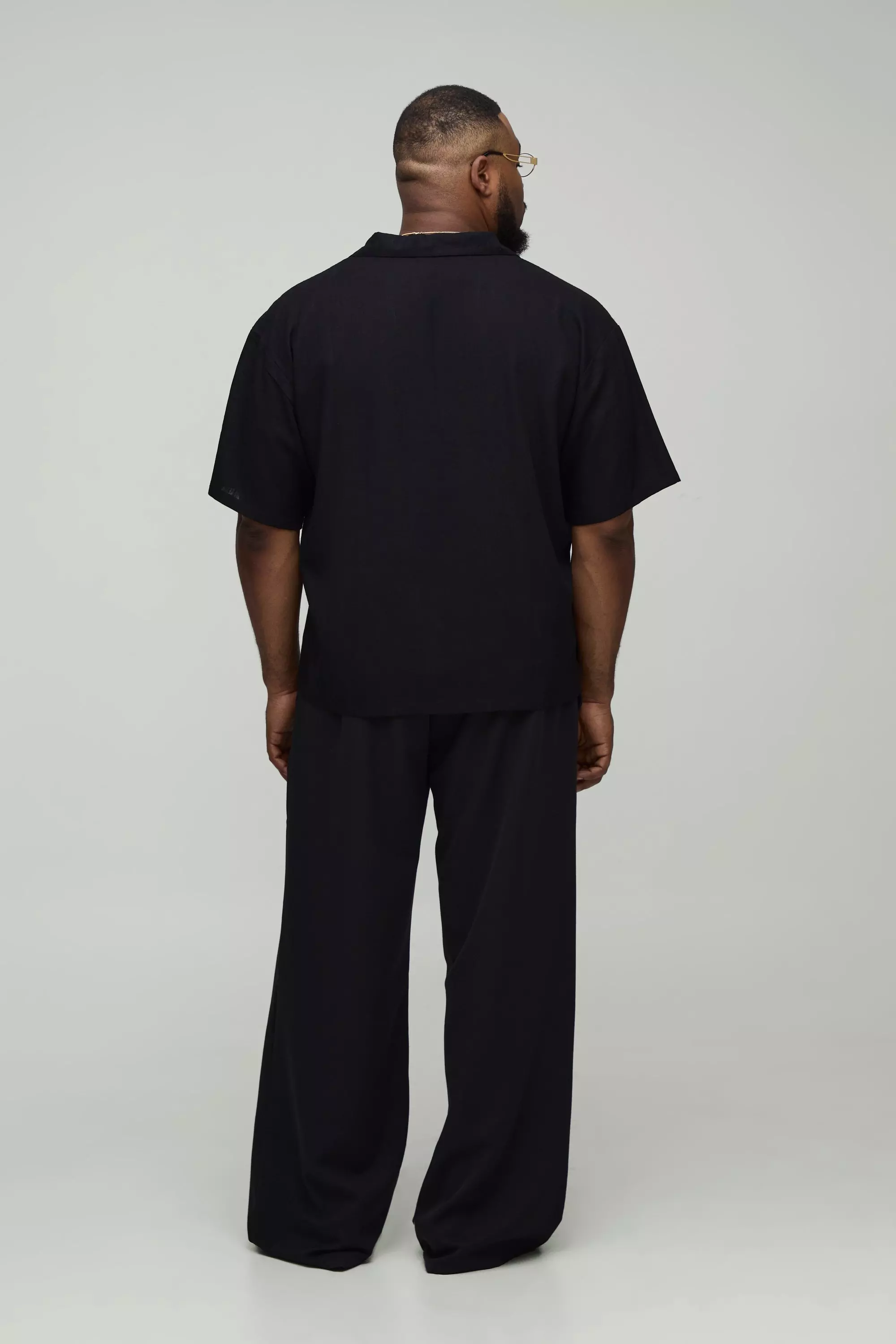 Plus Heavyweight Linen Oversized V Neck Shirt | boohooMAN USA