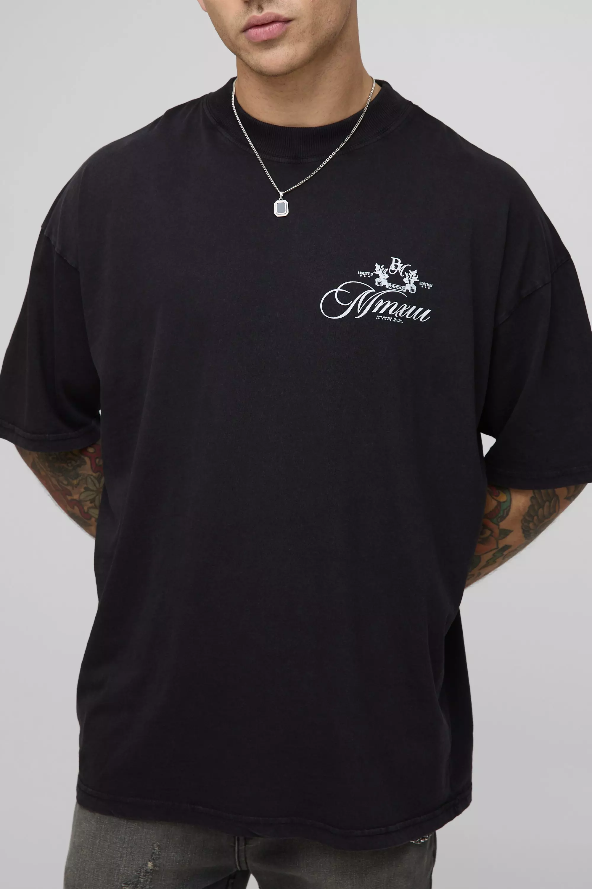 Black Oversized Extended Neck Washed BM Crest T-Shirt | boohooMAN USA