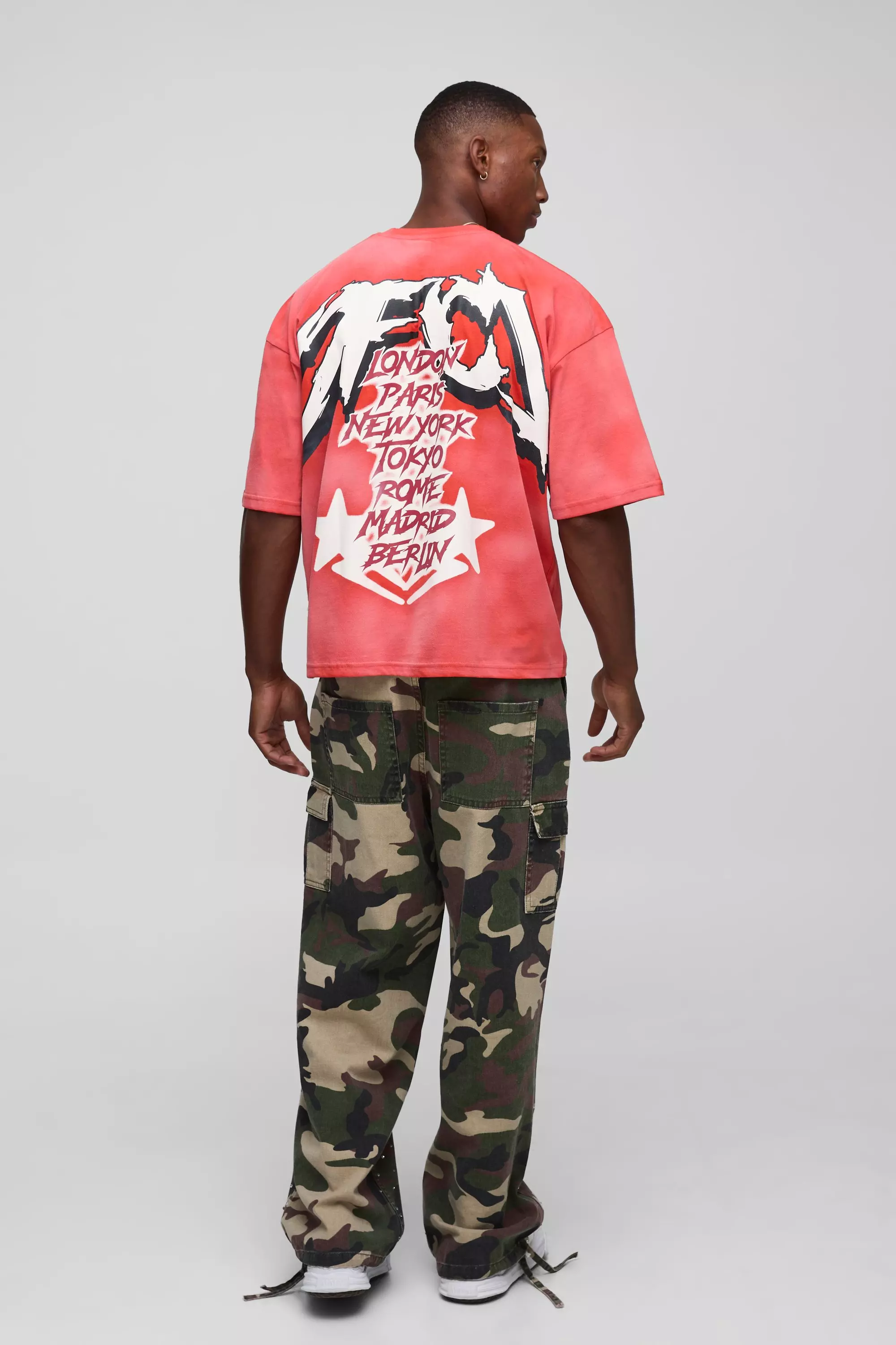 Oversized Boxy OFCL Star Graphic Washed T-Shirt | boohooMAN USA
