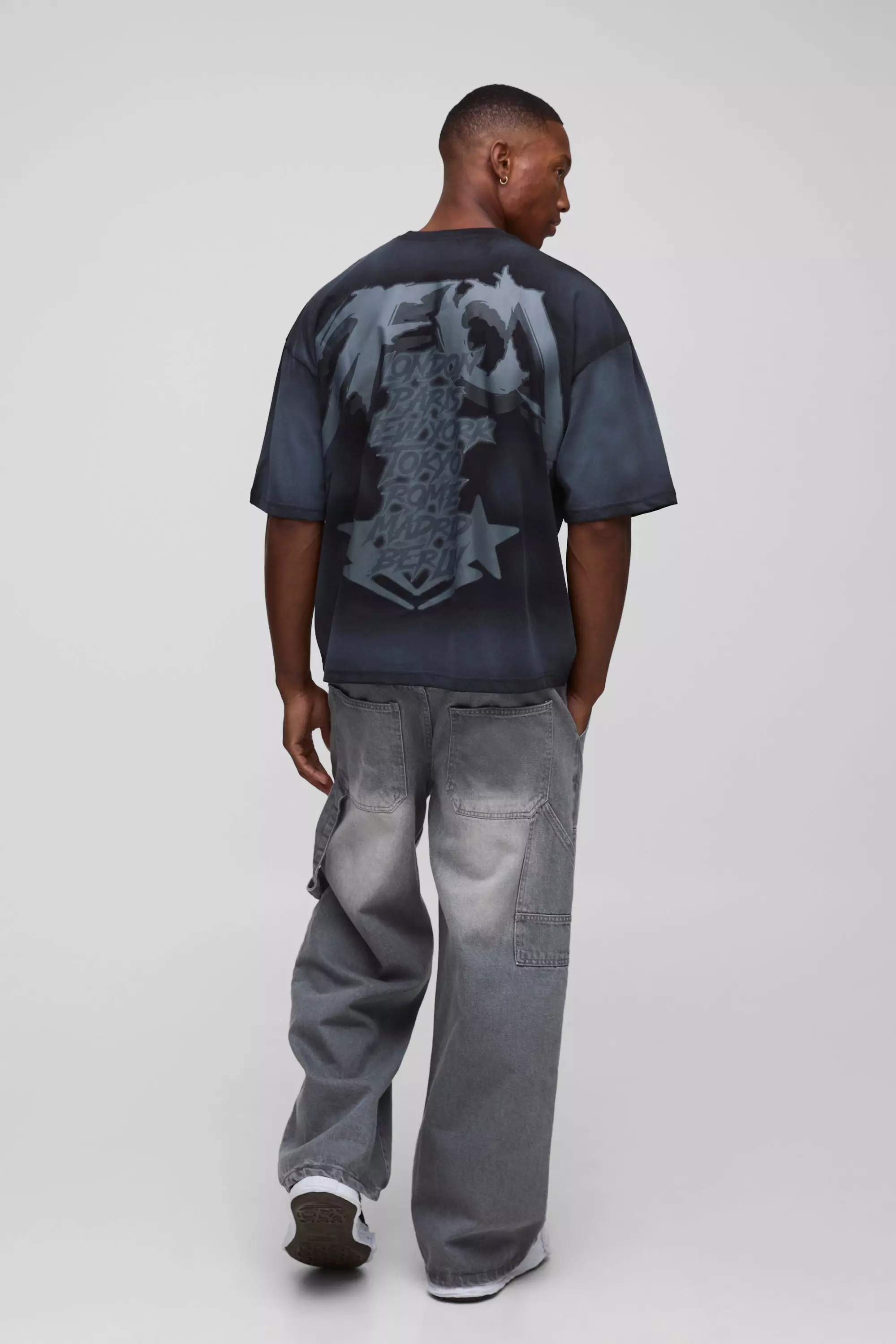 【boohoo】OFCL スター ウォッシュド Tシャツ 2色 Oversized Boxy OFCL Star Graphic Washed T-Shirt | boohooMAN USA