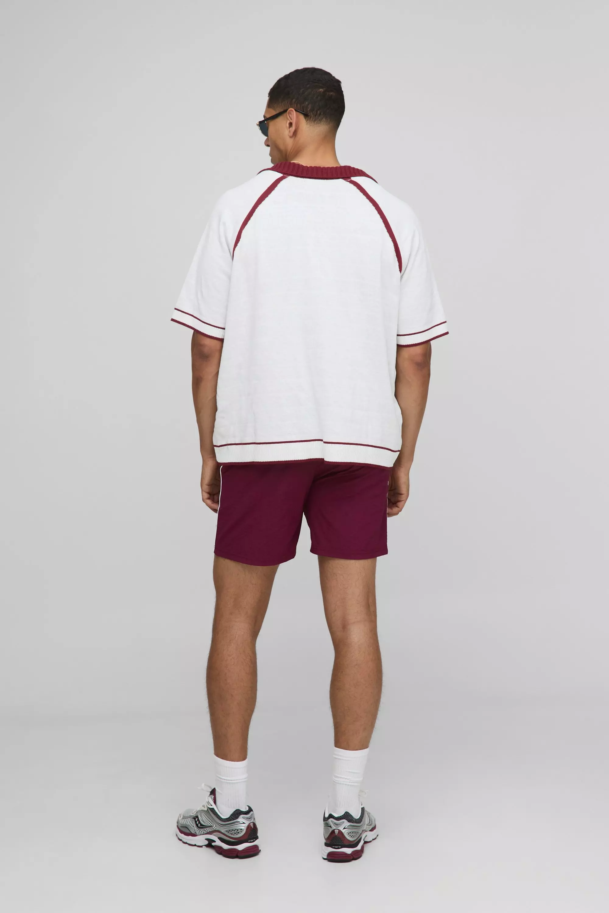 Boxy V Neck Saint Tropez Knitted Polo | boohooMAN USA