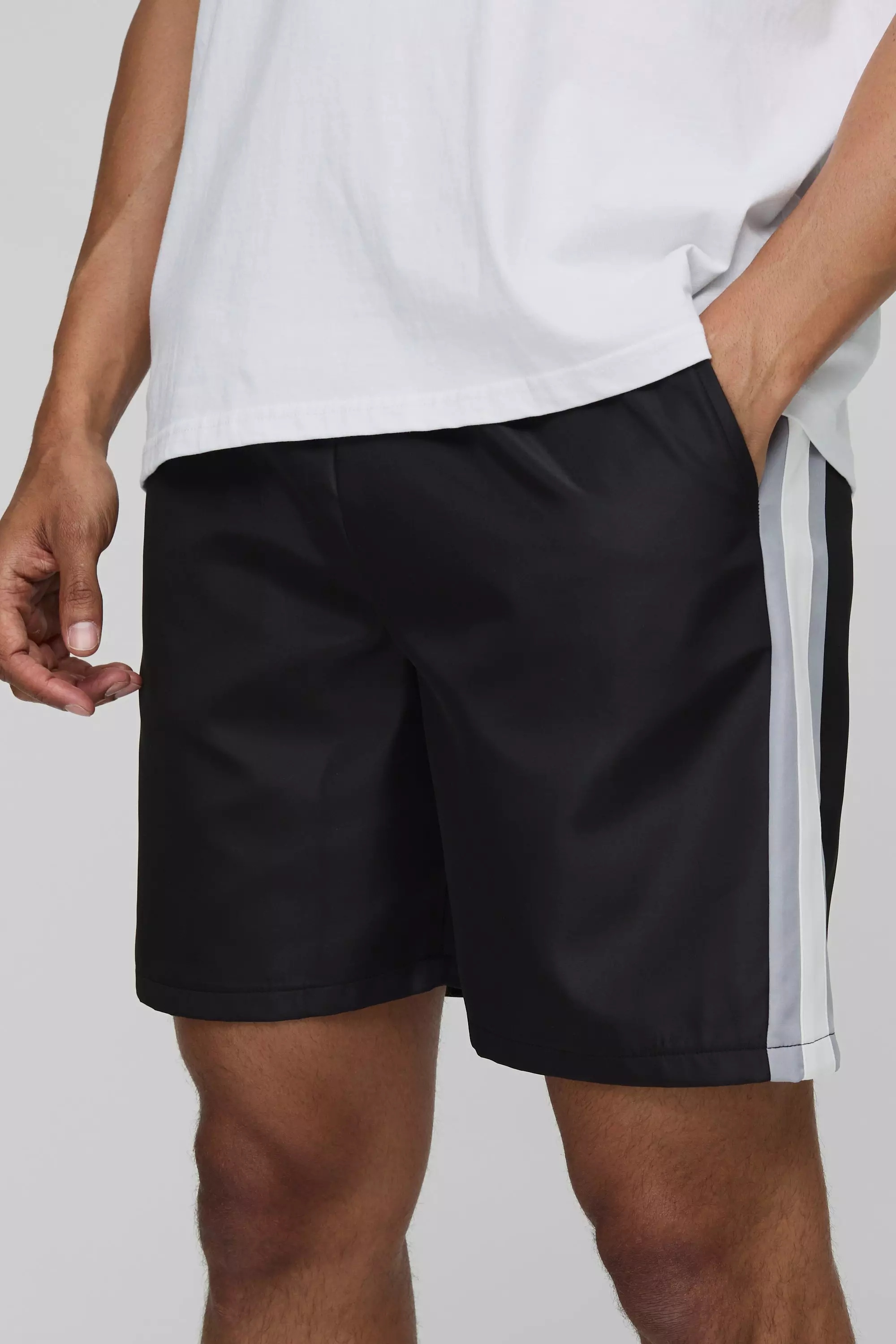 Elasticated Waist Relaxed Fit Colour Block Shorts | boohooMAN USA