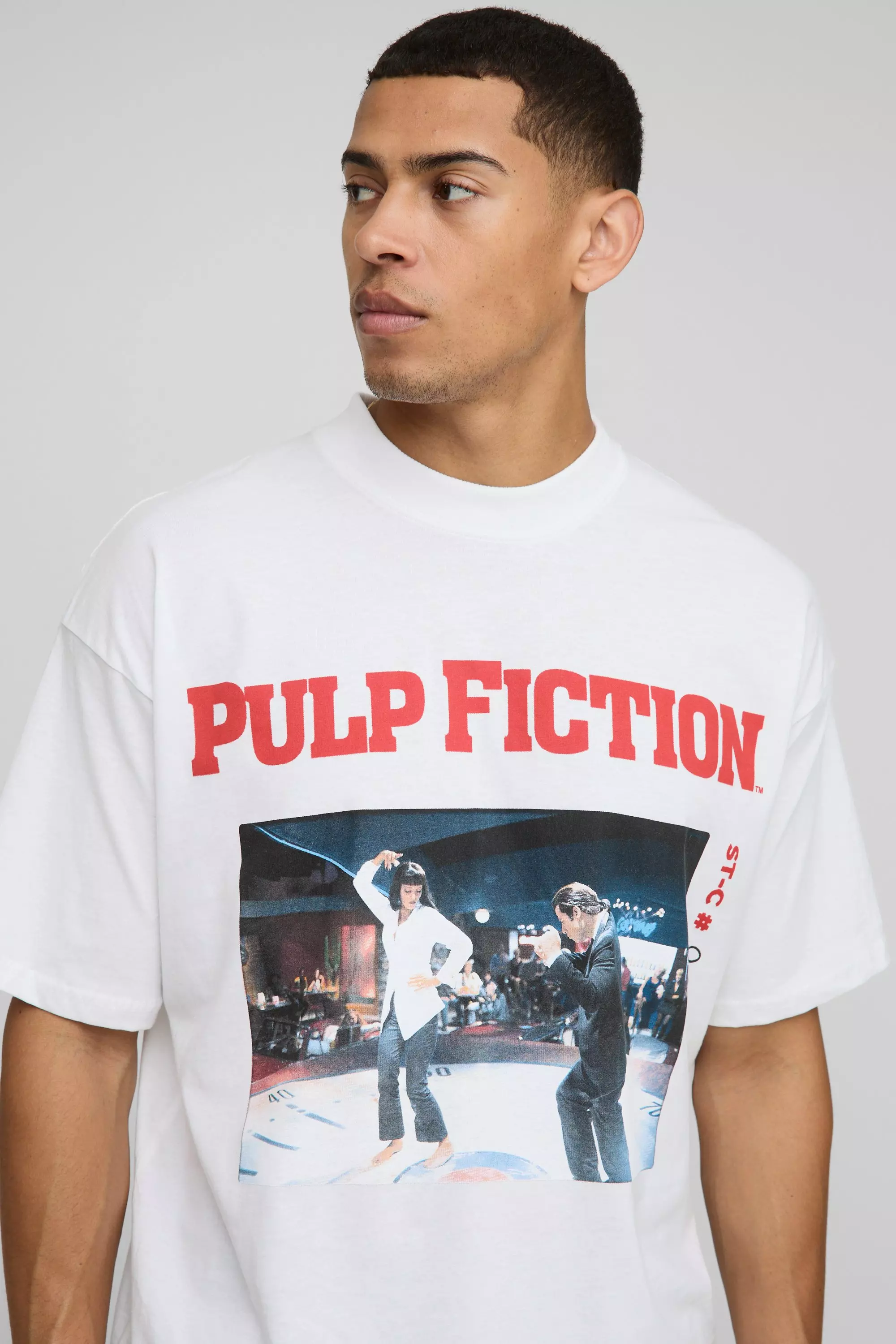 White Oversized Extended Neck Pulp Fiction License T-Shirt | boohooMAN USA