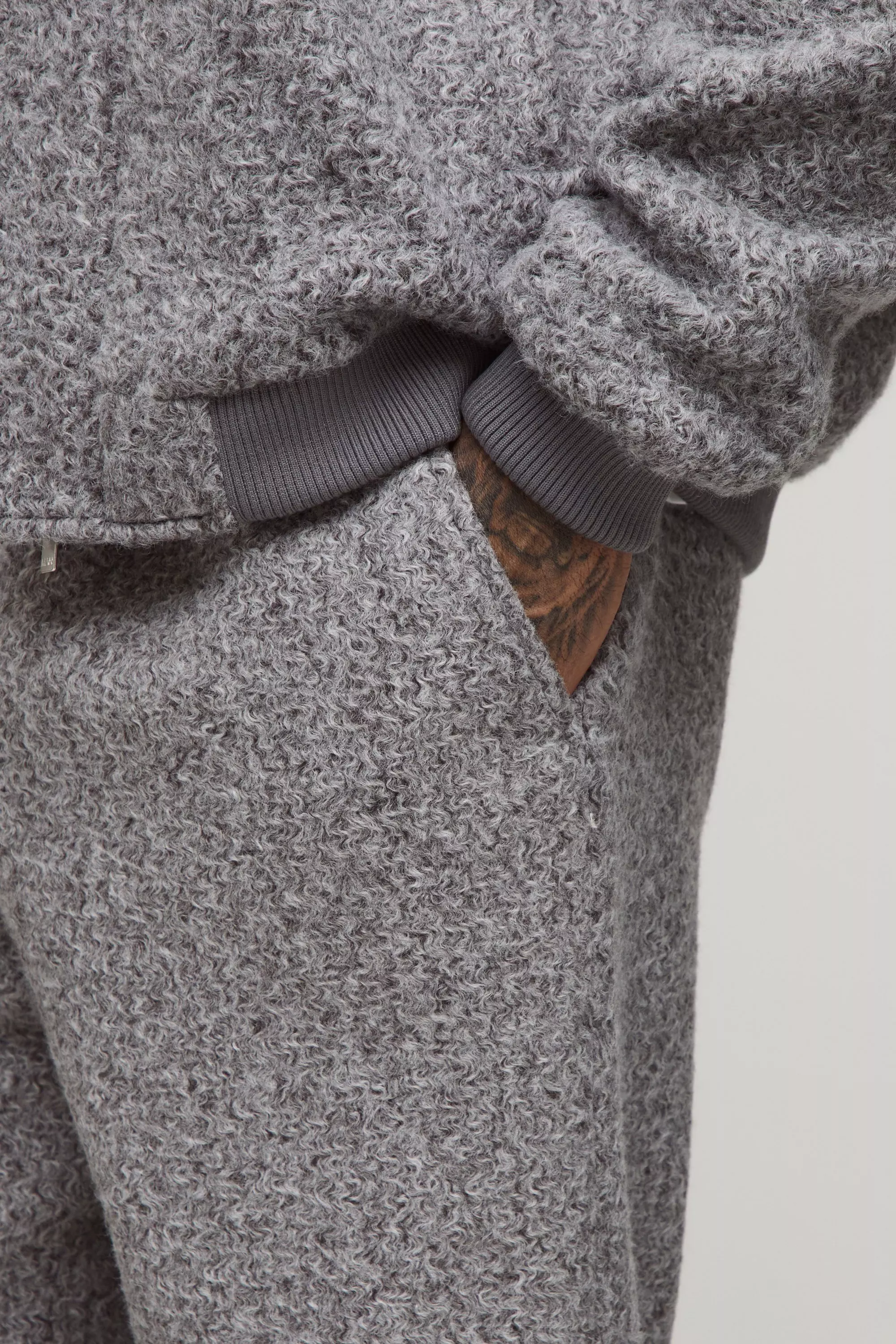 Tall Wool Look Relaxed Fit Pintuck Trousers | boohooMAN USA