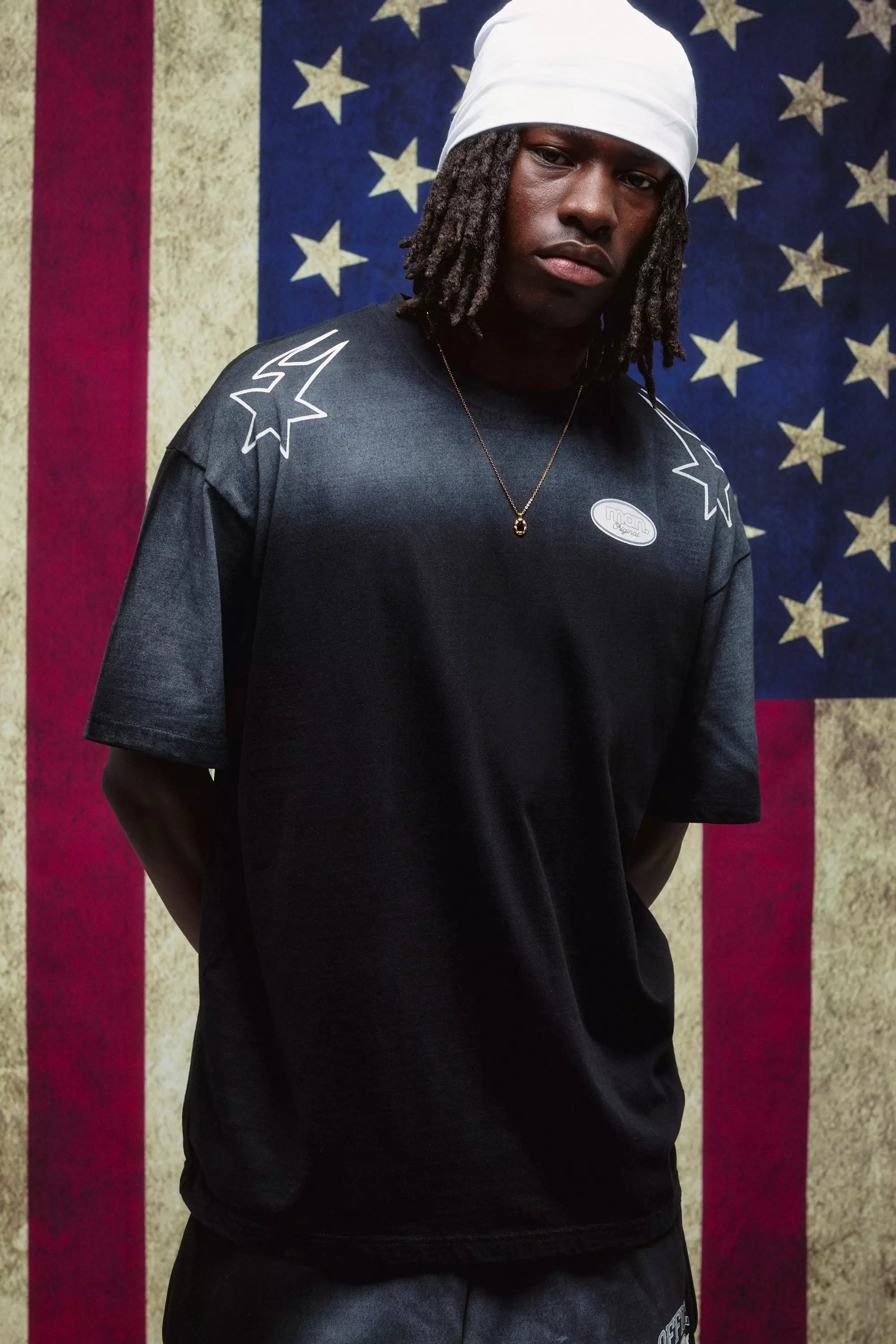 Black Oversized Spray Washed Graphic T-Shirt | boohooMAN USA