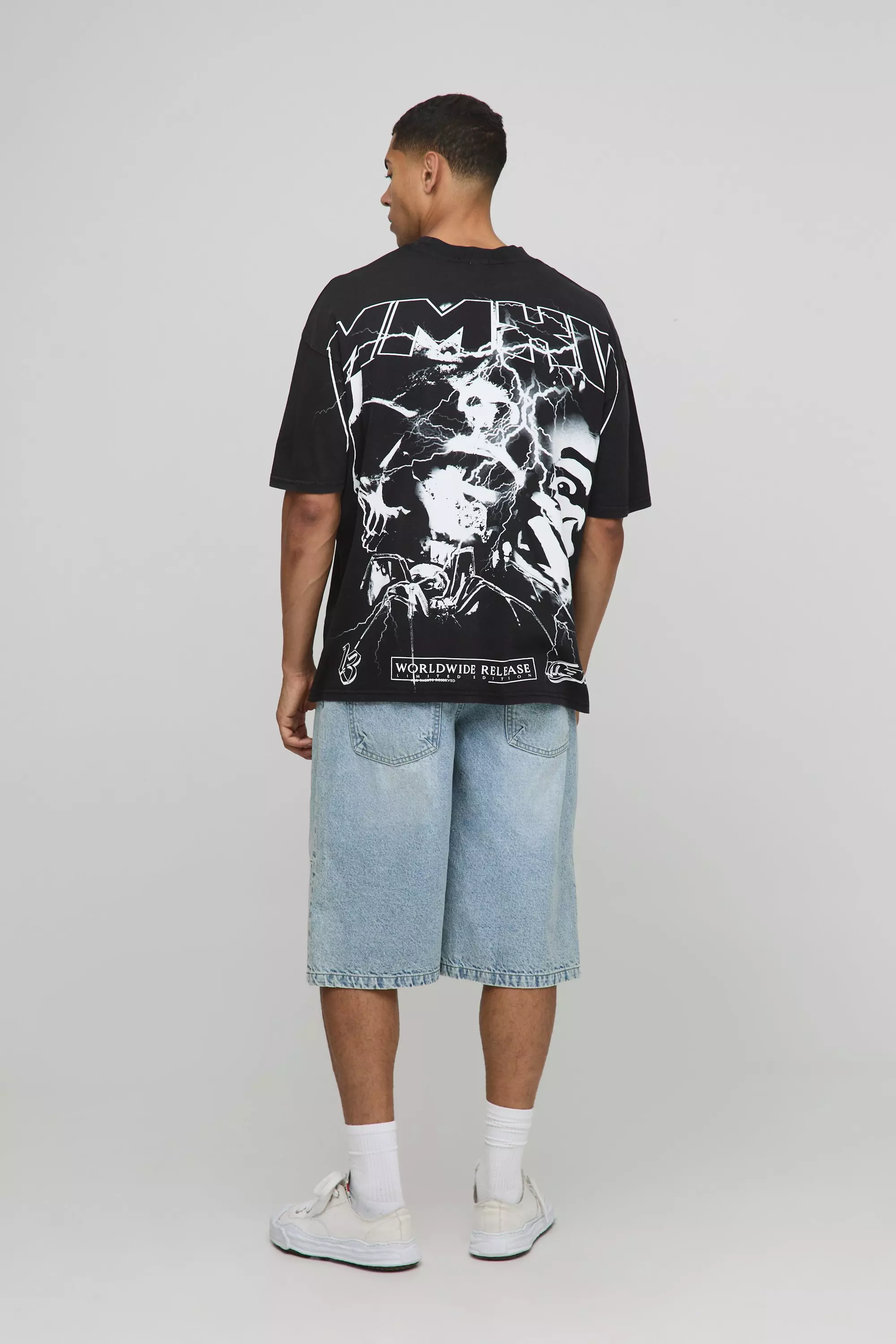 Black Oversized Over the Seam Gothic Acid Wash T-Shirt | boohooMAN USA