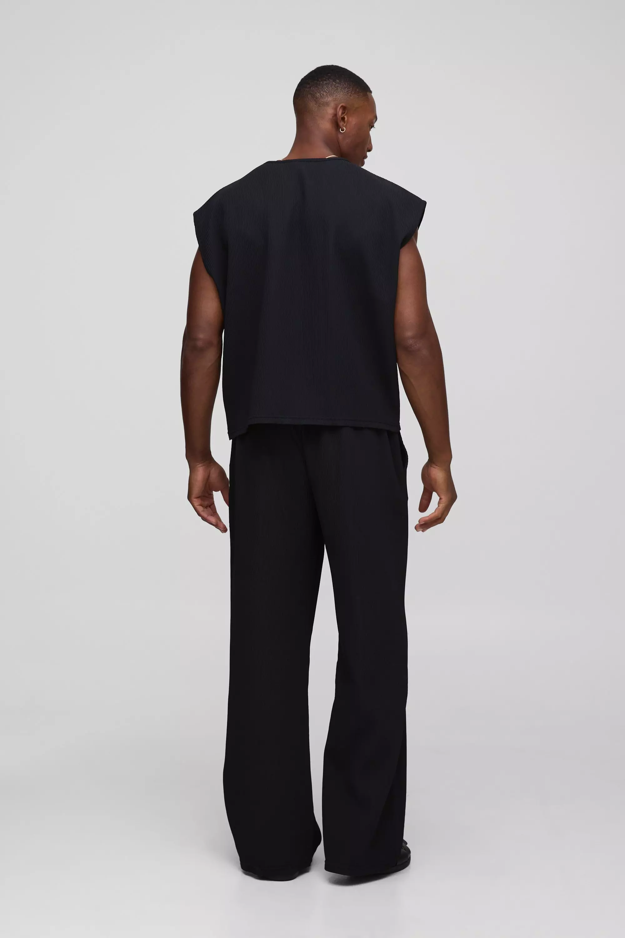 Elasticated Wide Leg Pleated Pants | boohooMAN USA