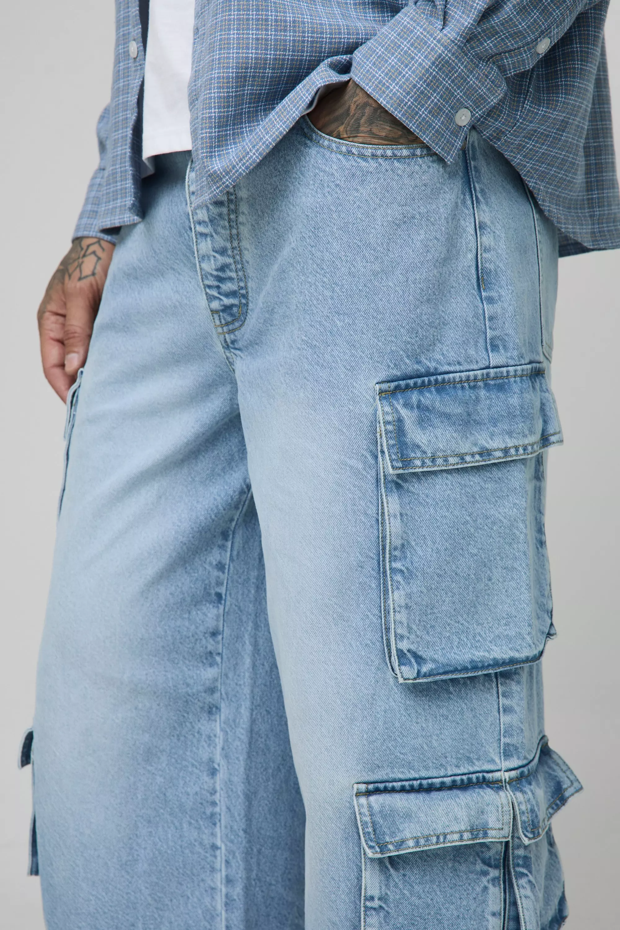 Tall Relaxed Fit Acid Wash Cargo Jeans | boohooMAN USA
