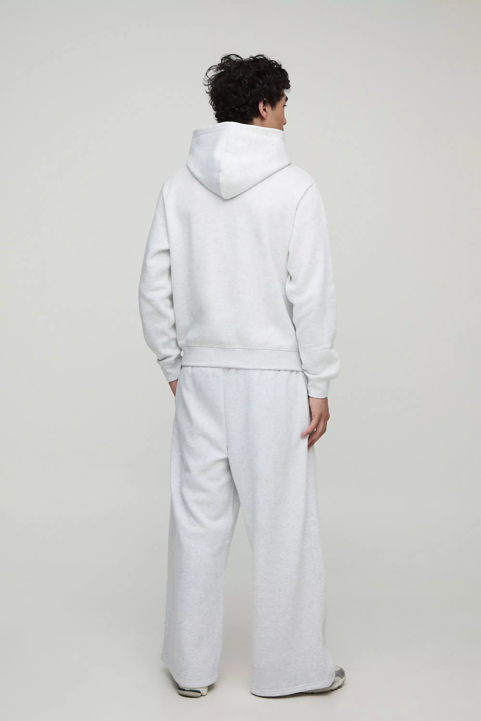 Basic Extreme Wide Leg Jogger | boohooMAN USA